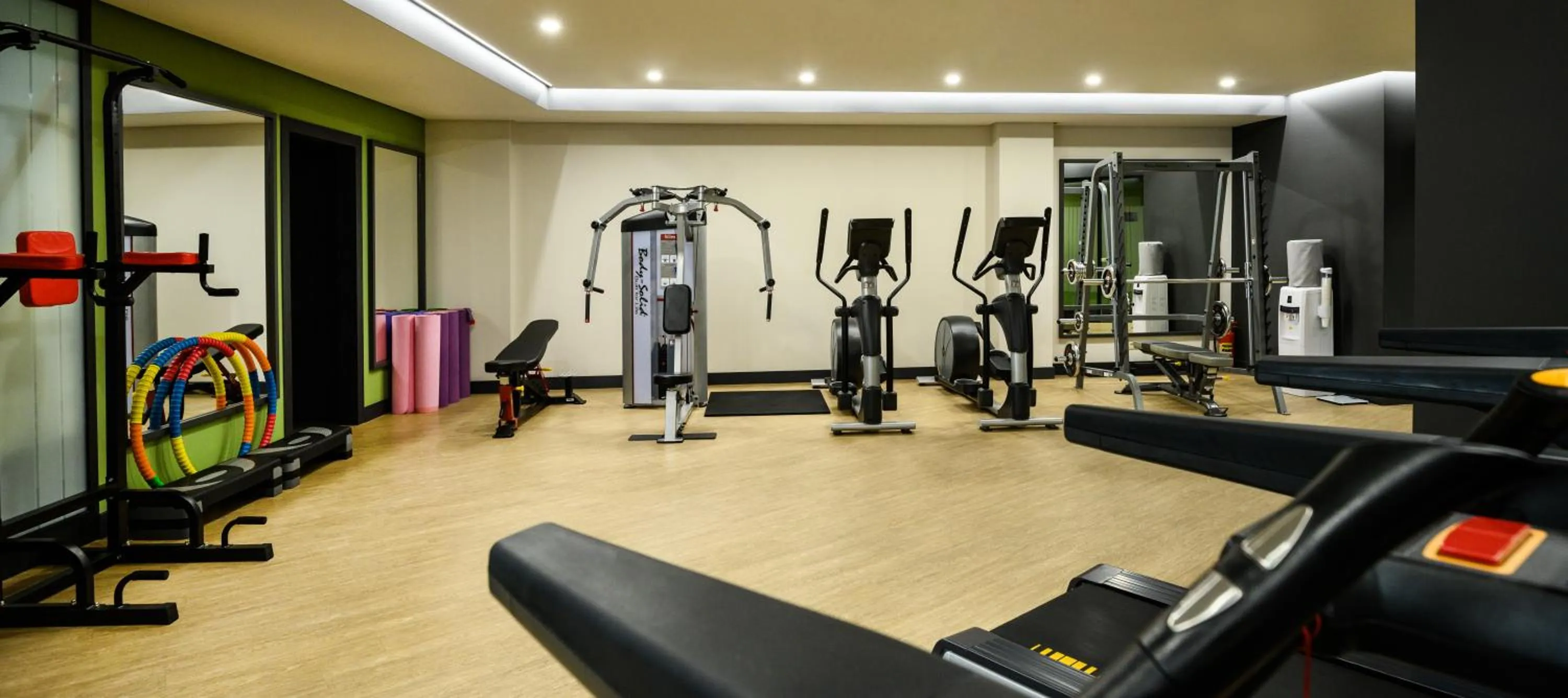 Fitness centre/facilities in Hilltop North Avenue by Stellar Hotels, Yerevan