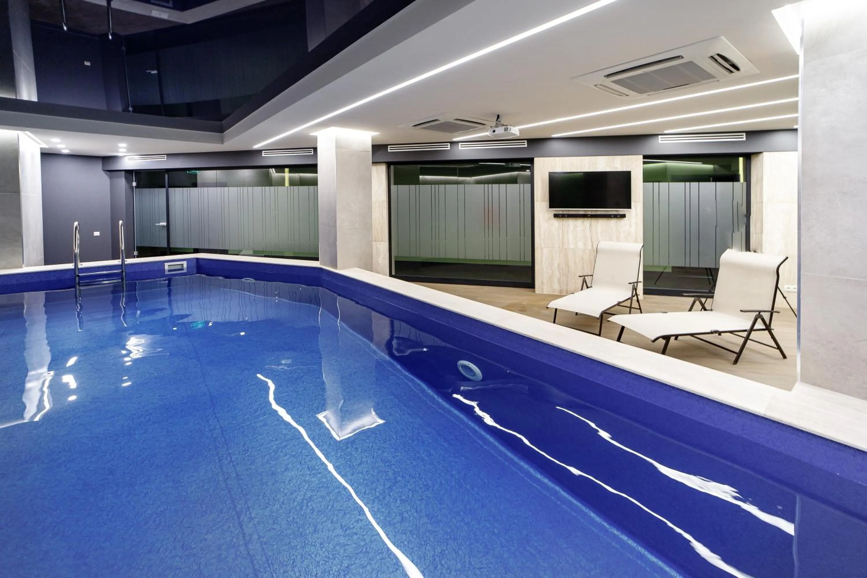 Swimming pool in Hilltop North Avenue by Stellar Hotels, Yerevan
