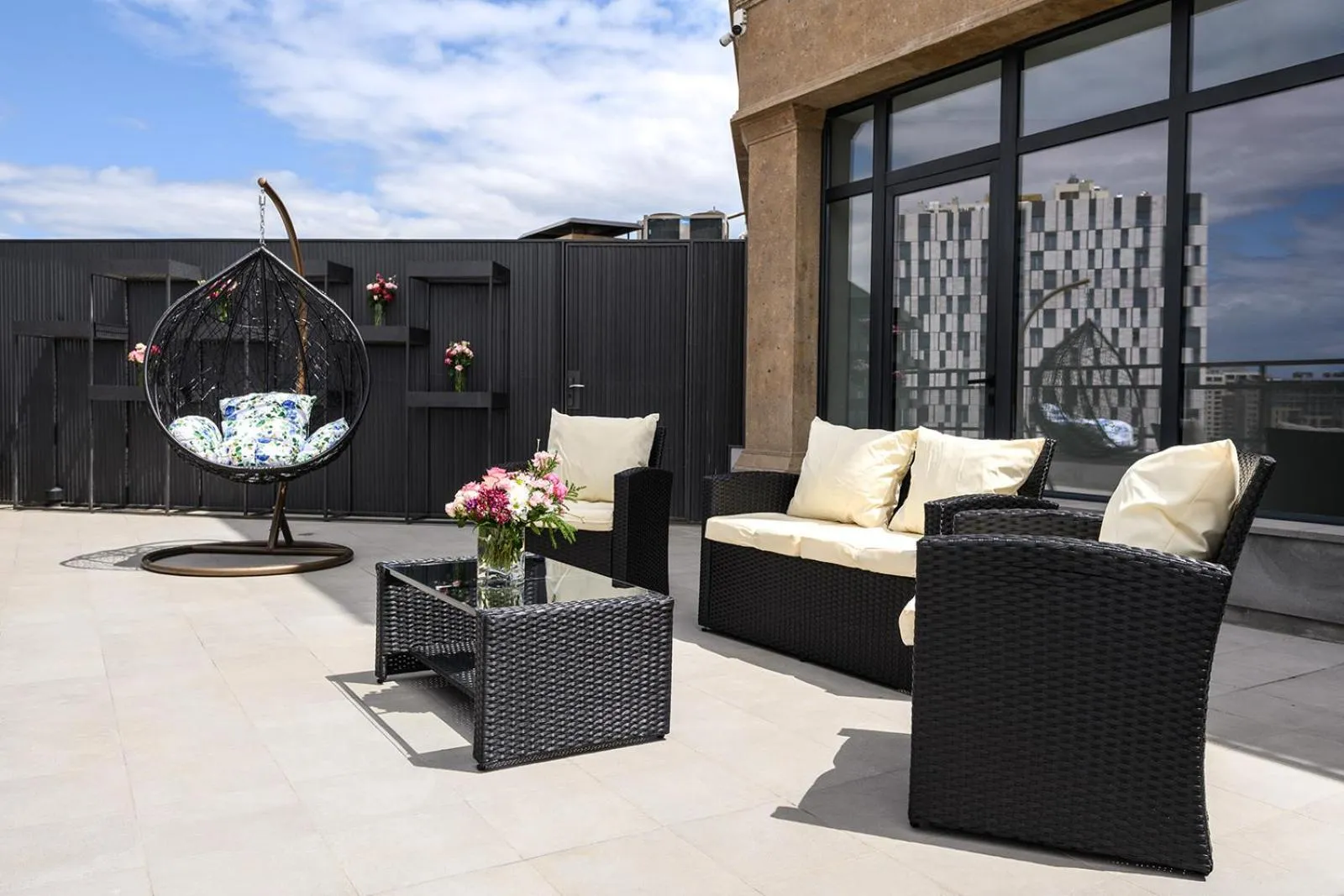 Balcony/Terrace in Hilltop North Avenue by Stellar Hotels, Yerevan