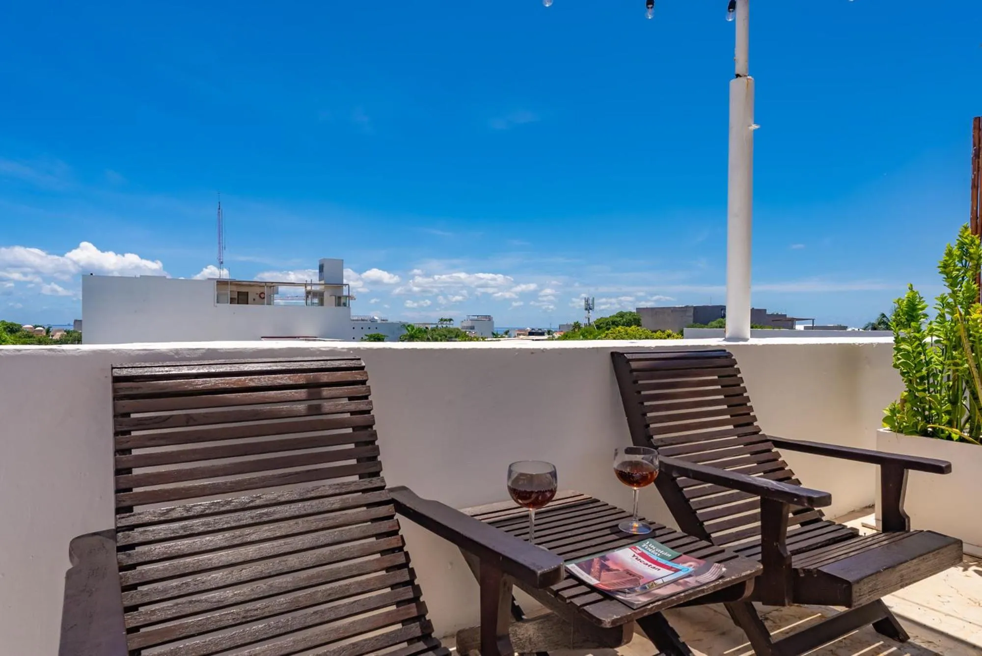 Other in 2 story PH heated jacuzzi close Beach 5th