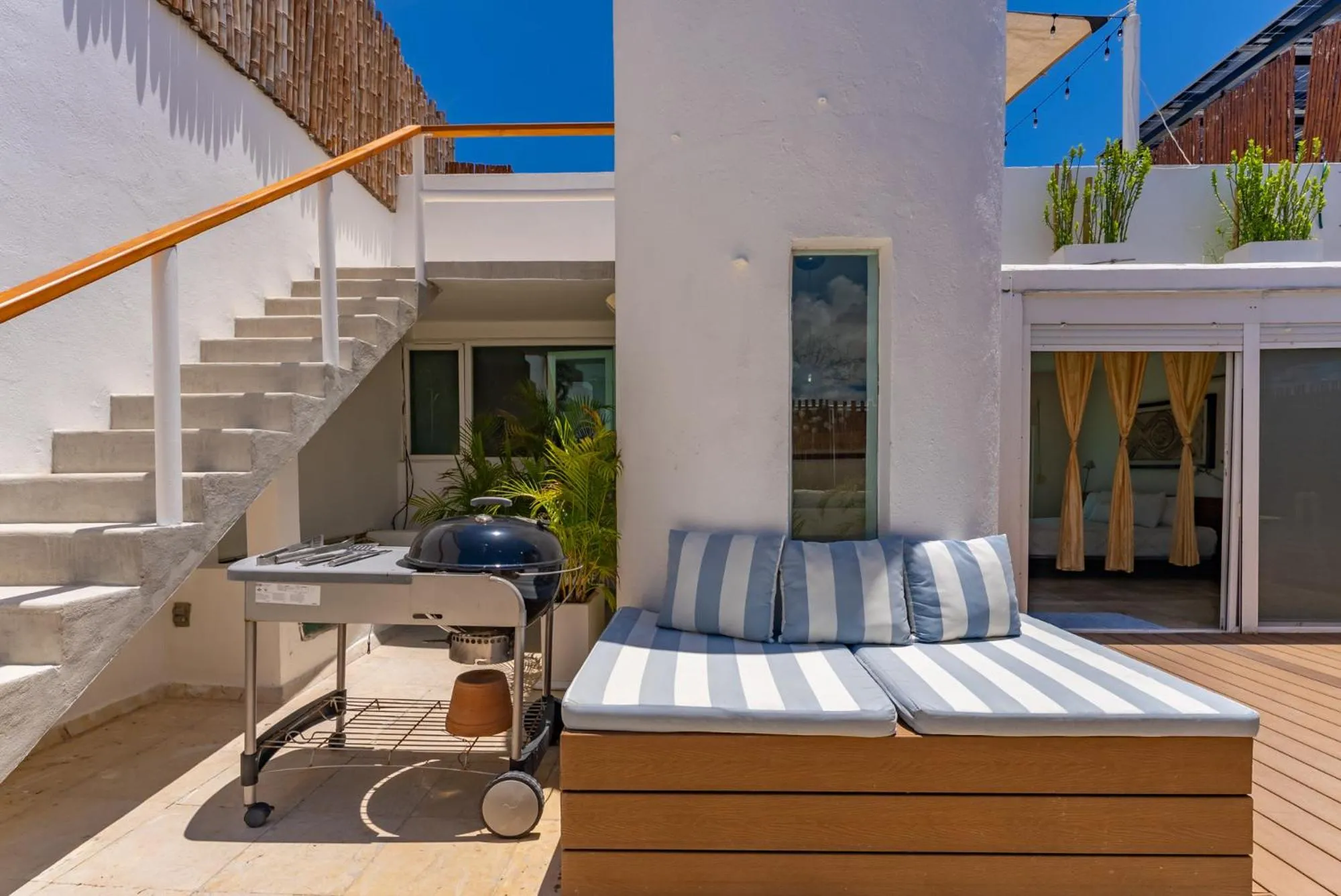 Other in 2 story PH heated jacuzzi close Beach 5th