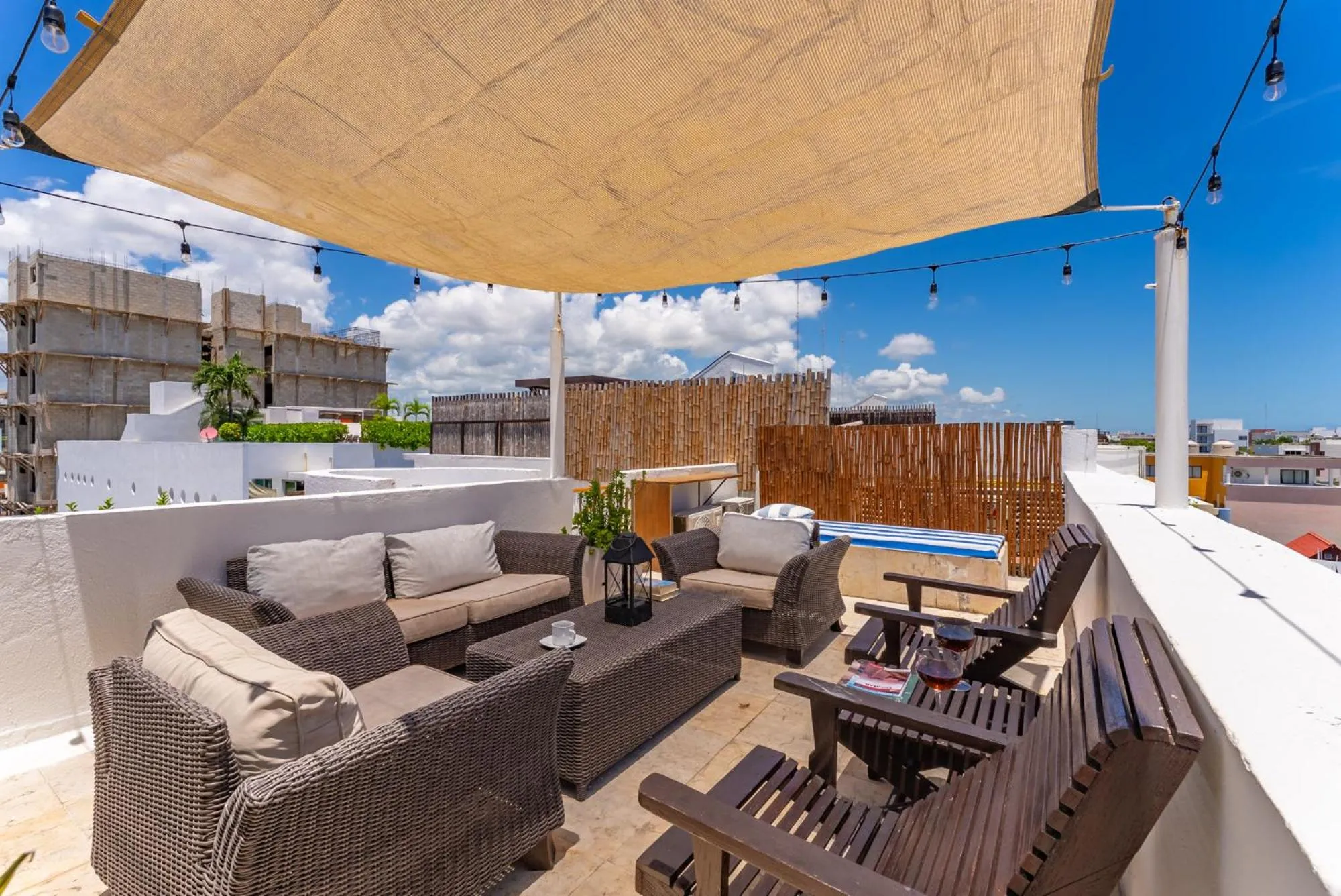 2 story PH heated jacuzzi close Beach 5th