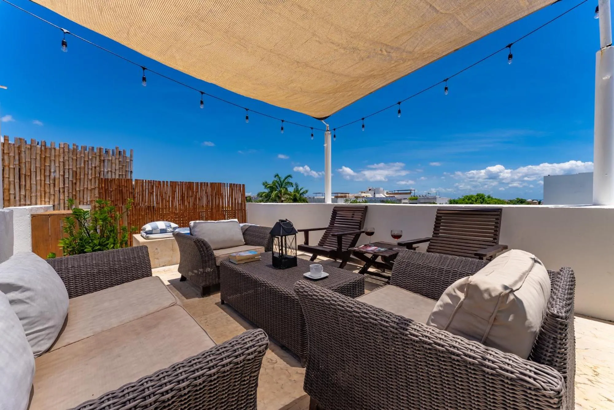 2 story PH heated jacuzzi close Beach 5th