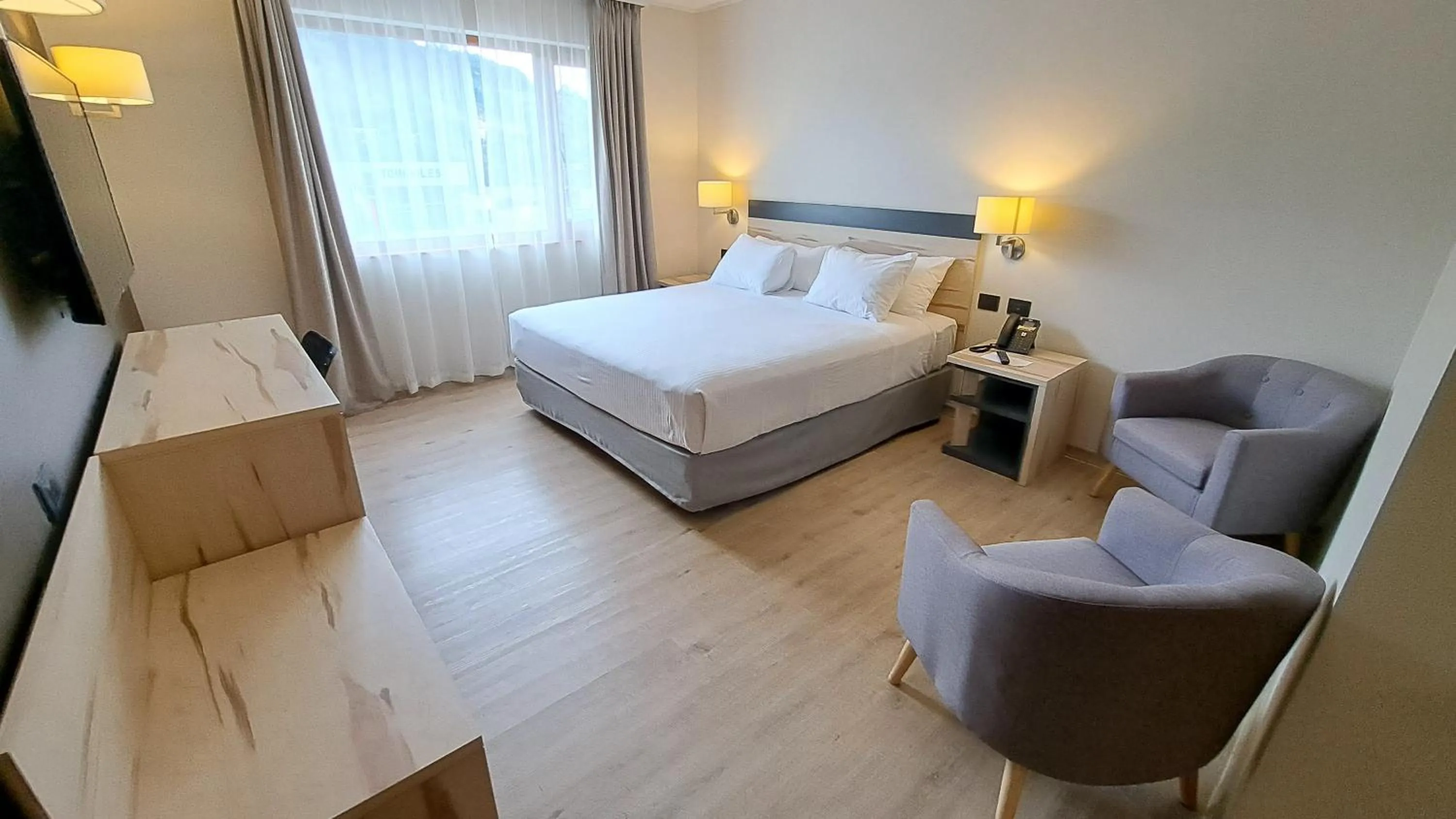 Bed in Hotel Diego de Almagro Castro