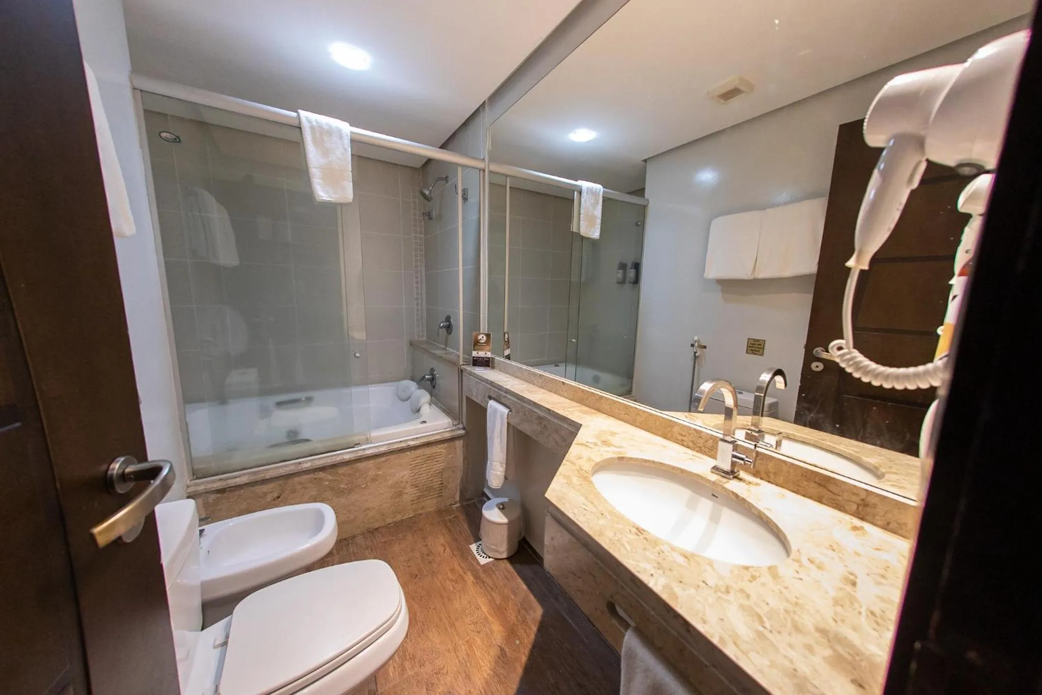 Hot Tub in Class Hotel Pouso Alegre