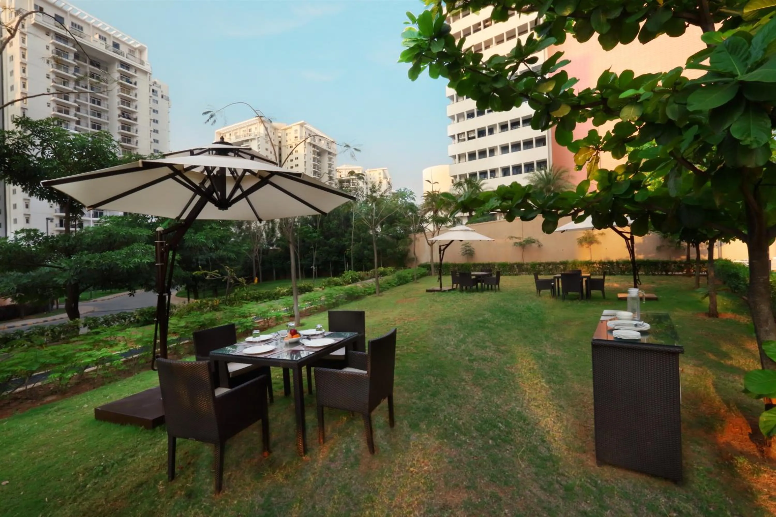Restaurant/places to eat in Crest Executive Suites, Whitefield