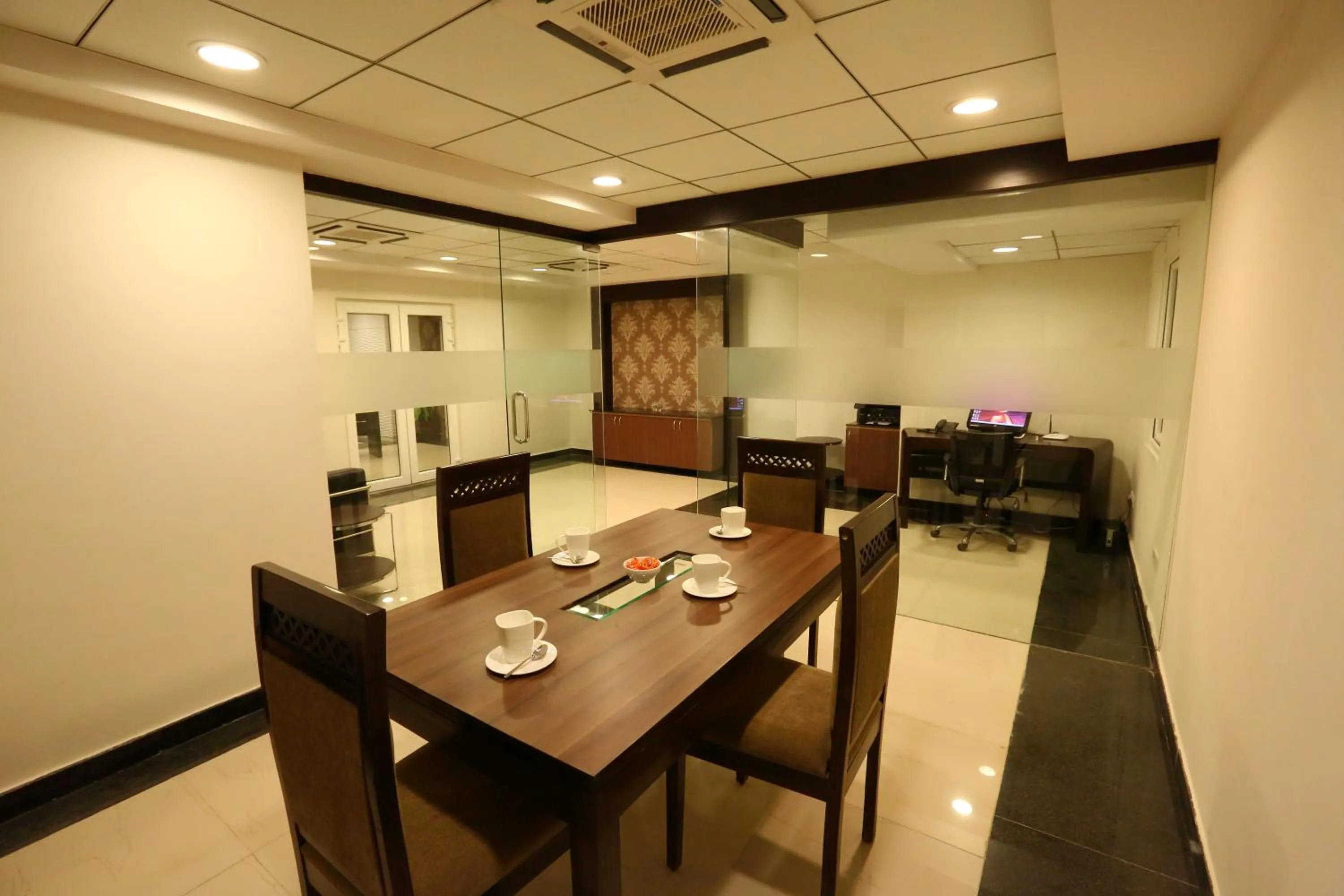 Restaurant/places to eat in Crest Executive Suites, Whitefield
