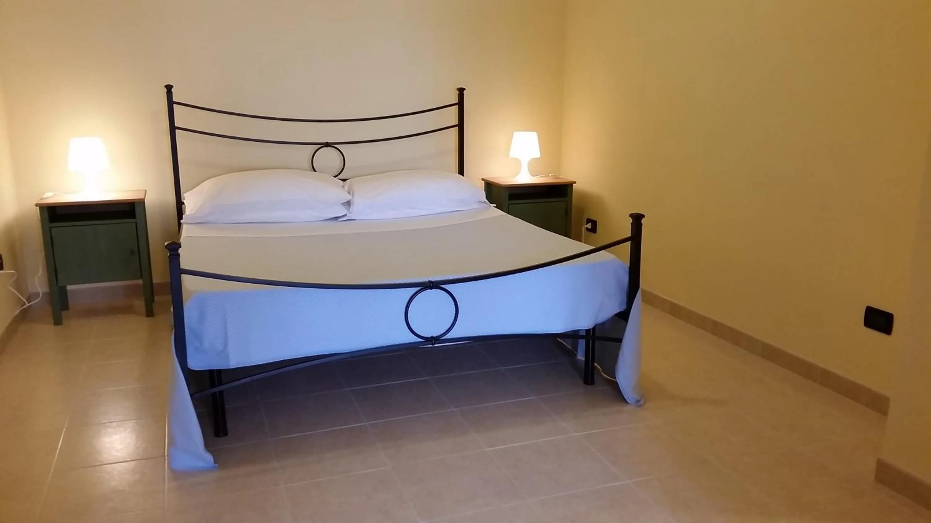Decorative detail, Bed in Ciao Hotel & Residence - Apartments
