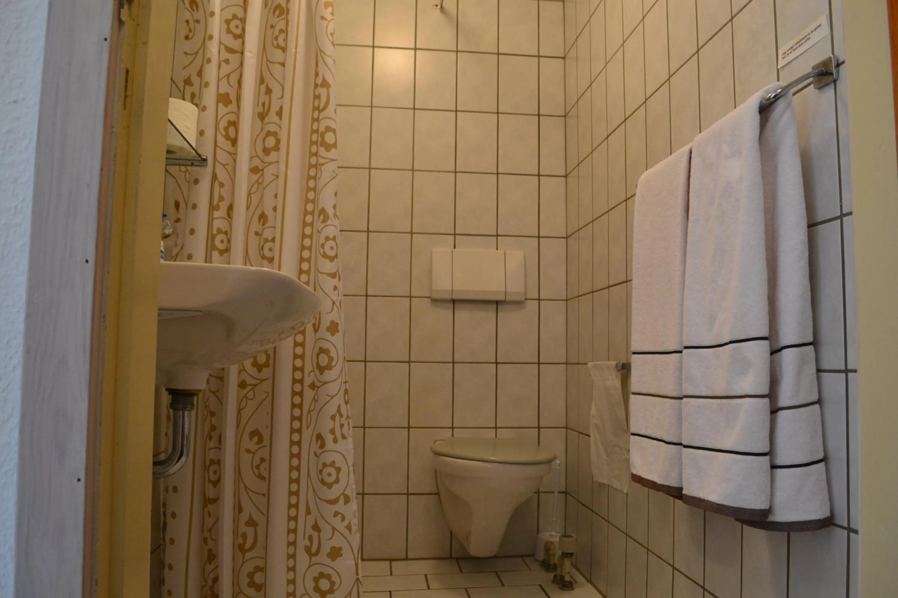 Bathroom in Motel Sydvest