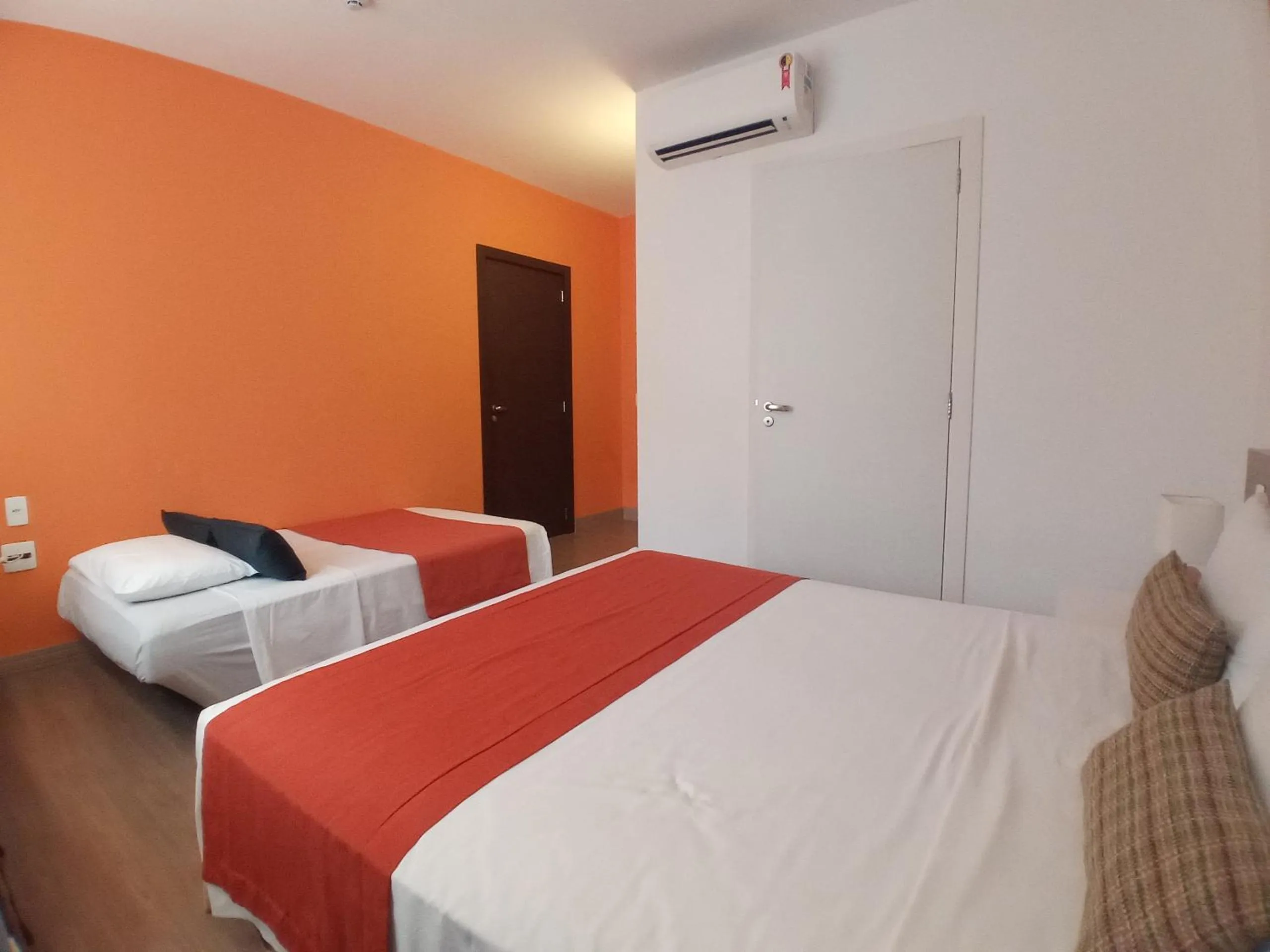 Photo of the whole room, Bed in Slim Bento Gonçalves