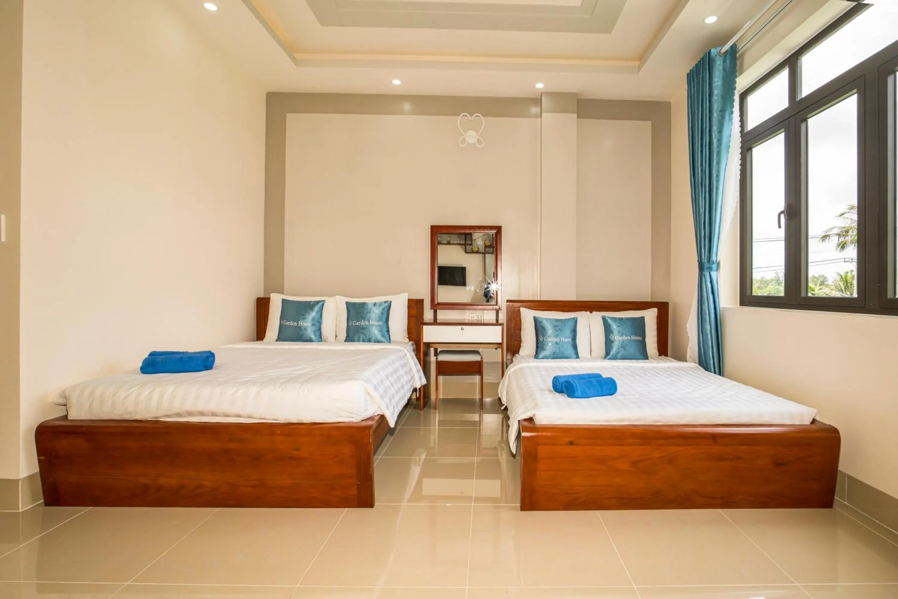 Bed in Garden House Côn Đảo