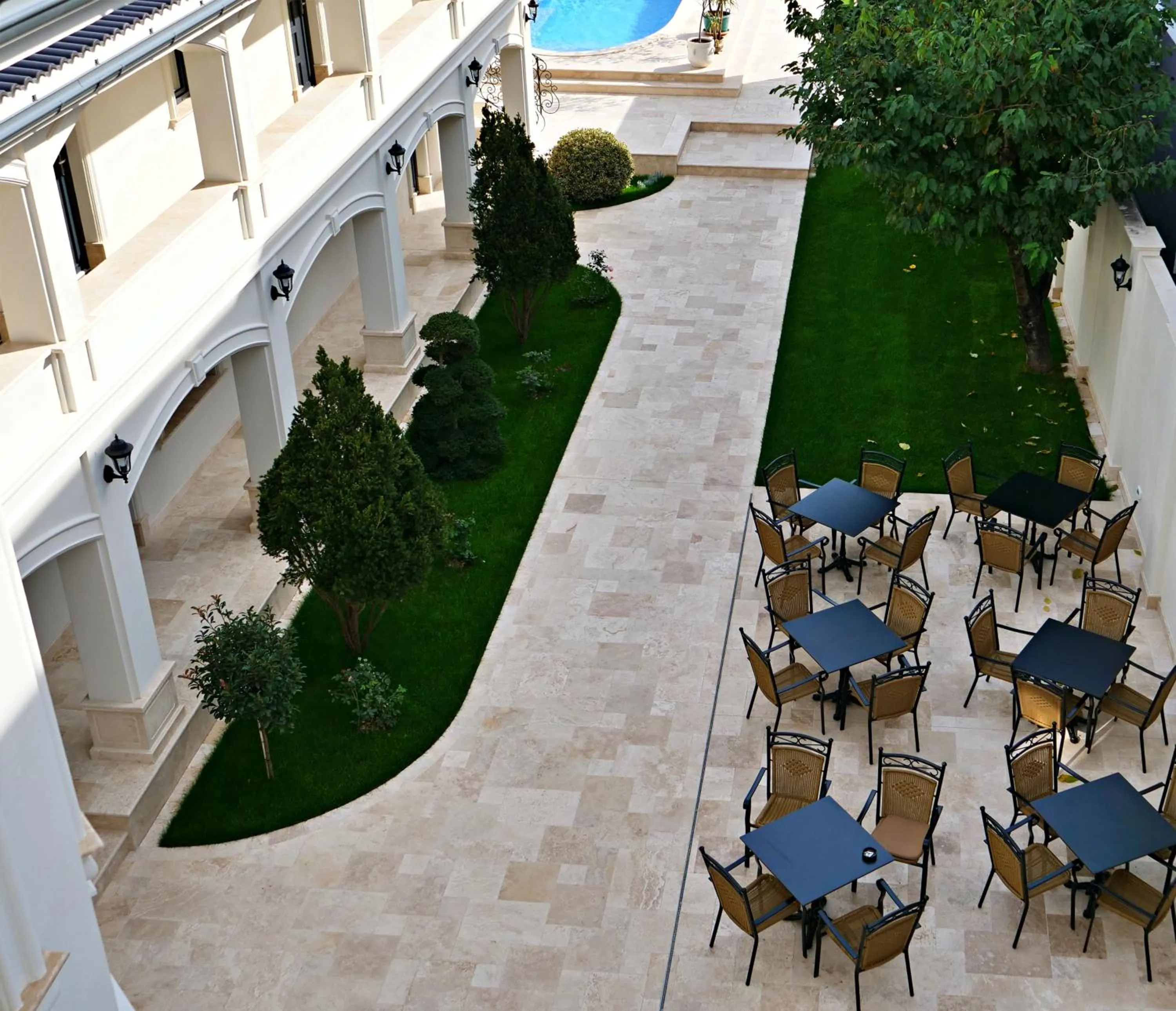 Patio in Grant Boutique Hotel