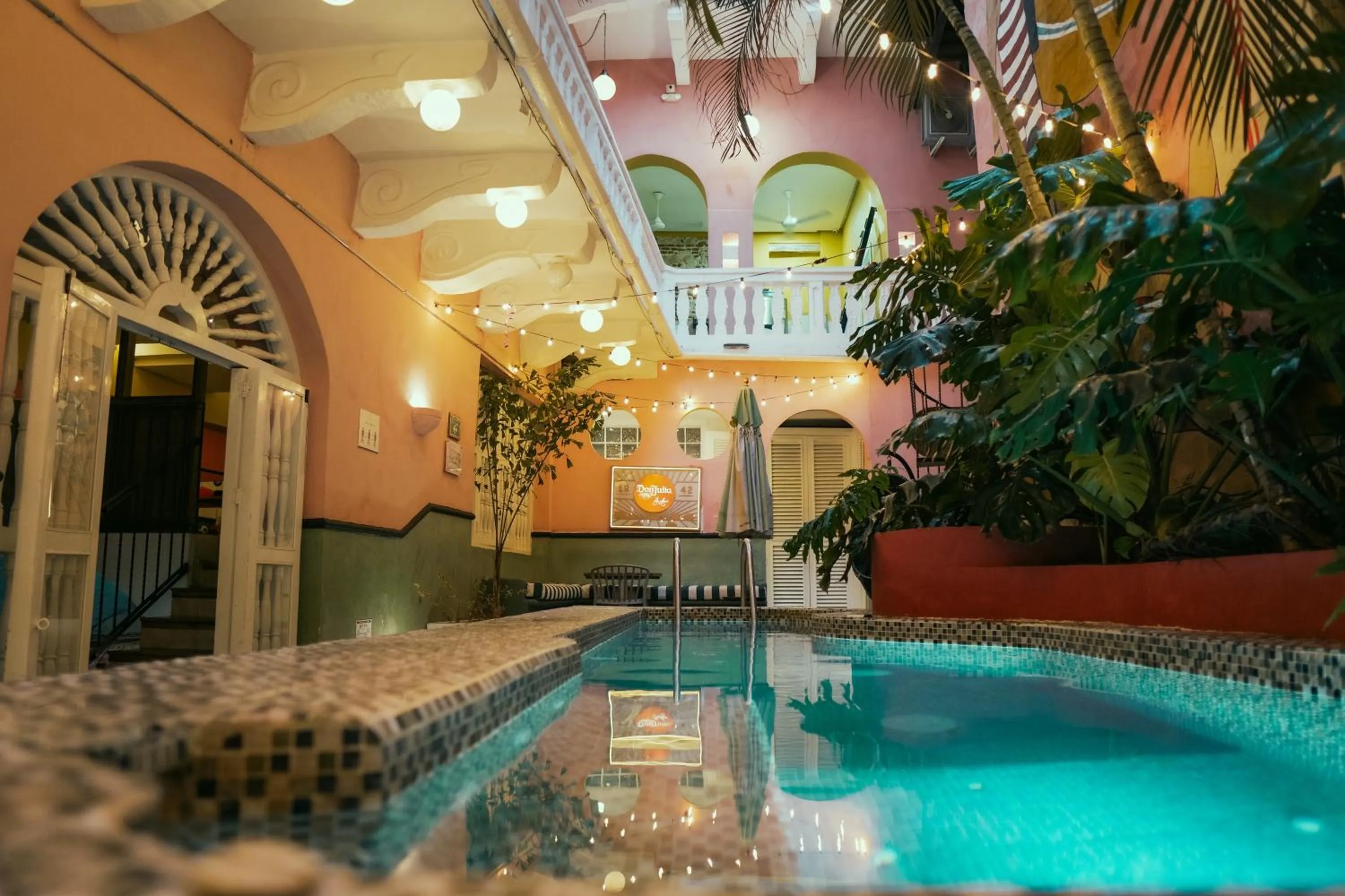 Swimming pool in CASA MOVIDA HOSTEL