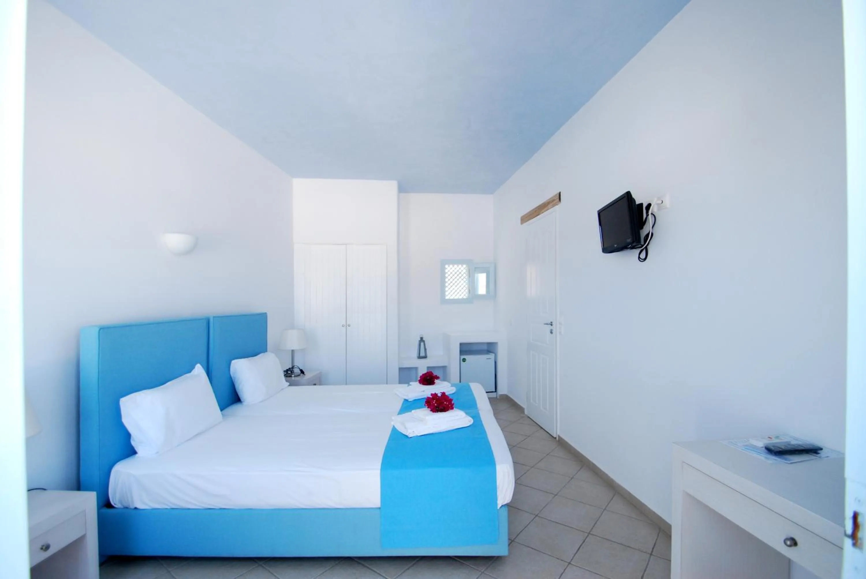 Photo of the whole room in Solaris