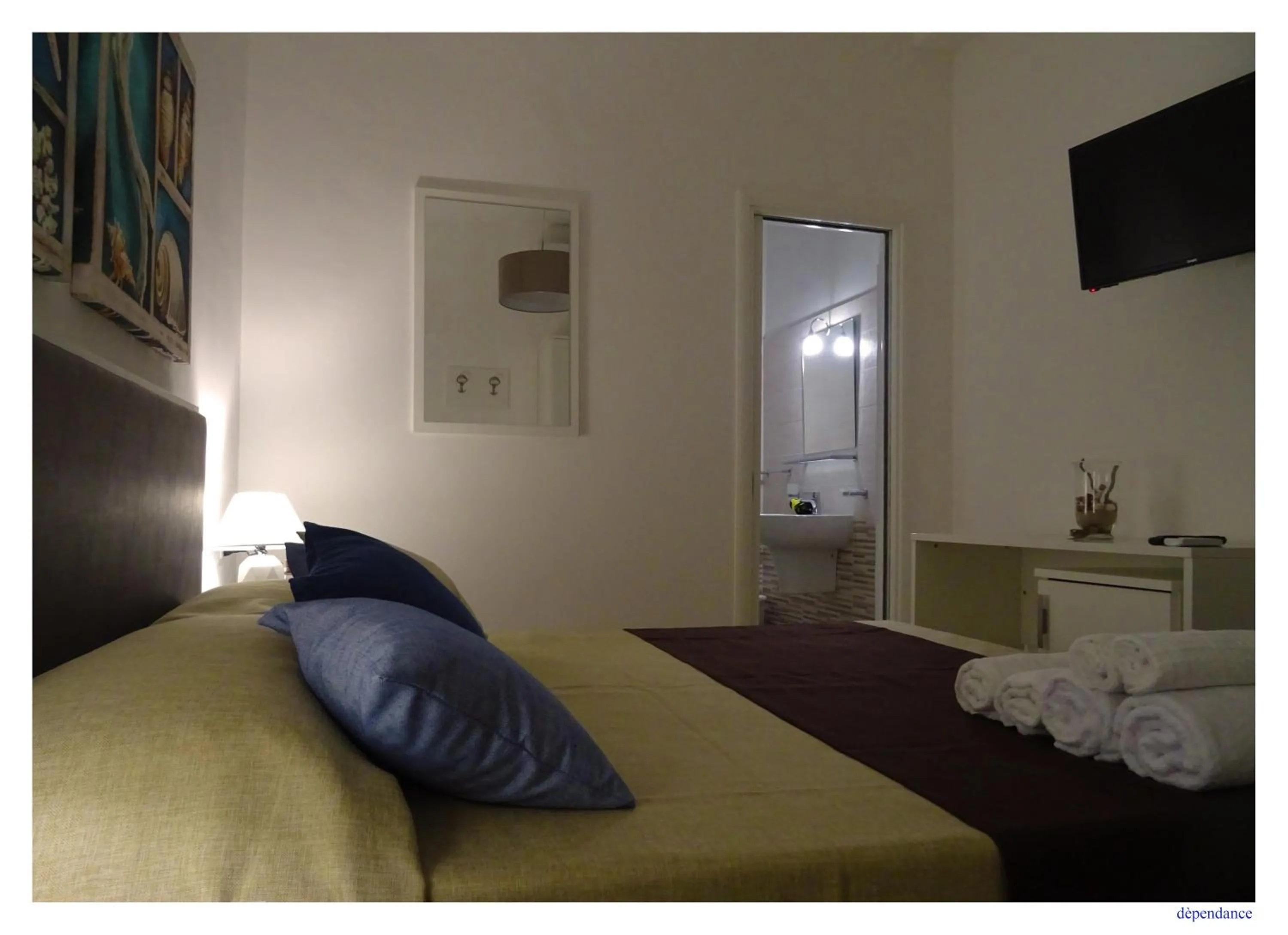 Bed in Faro Bianco Gallipoli Dependance