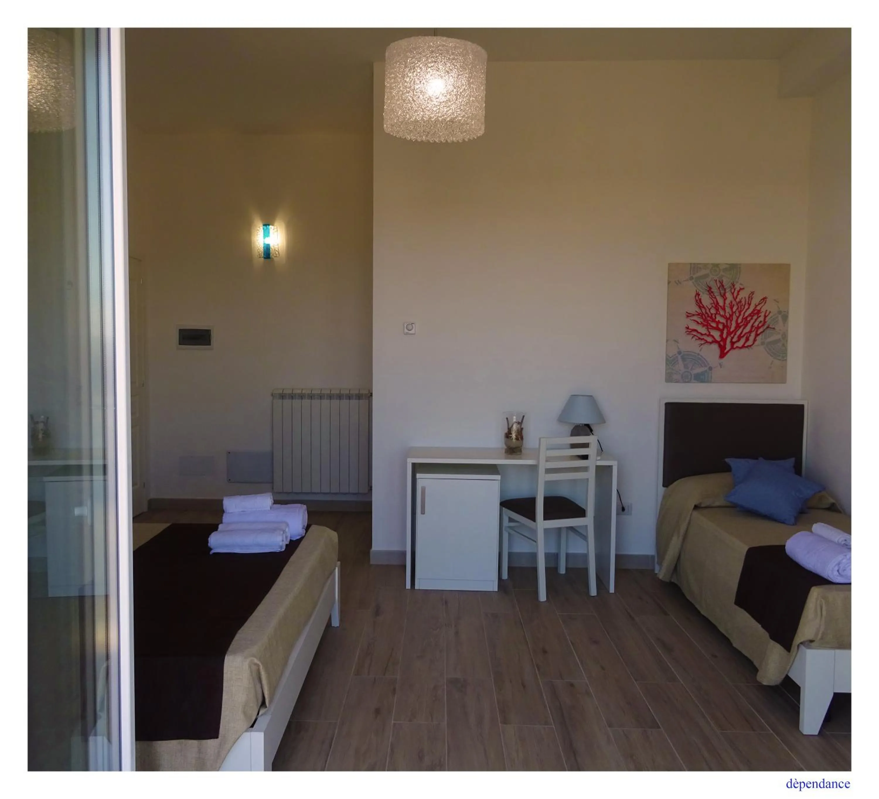 Photo of the whole room, Bed in Faro Bianco Gallipoli Dependance