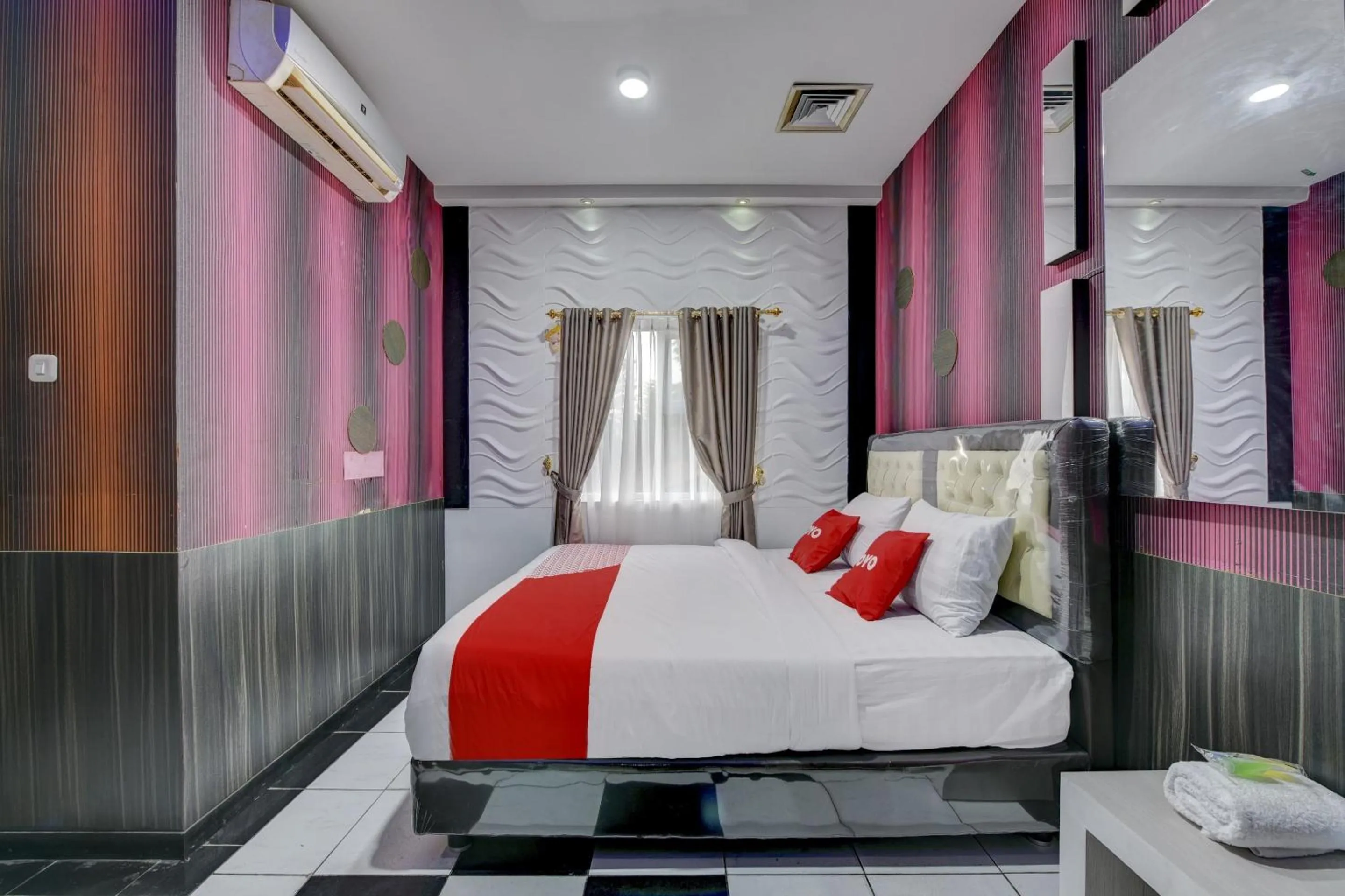 Bedroom in Super OYO 4010 Zaara Guest House Syariah