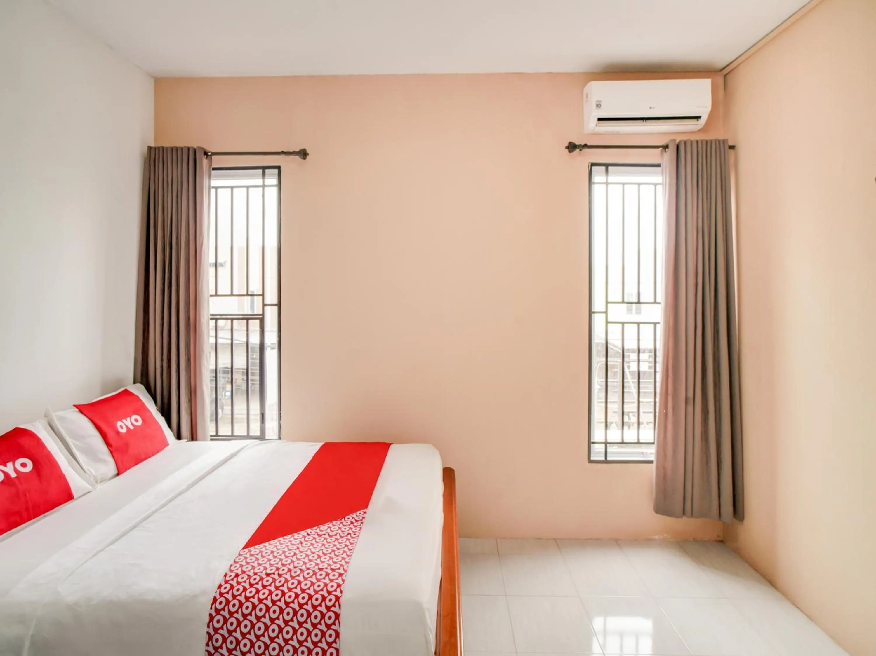 Bedroom, Bed in OYO 90024 Botania Homestay and Cafe