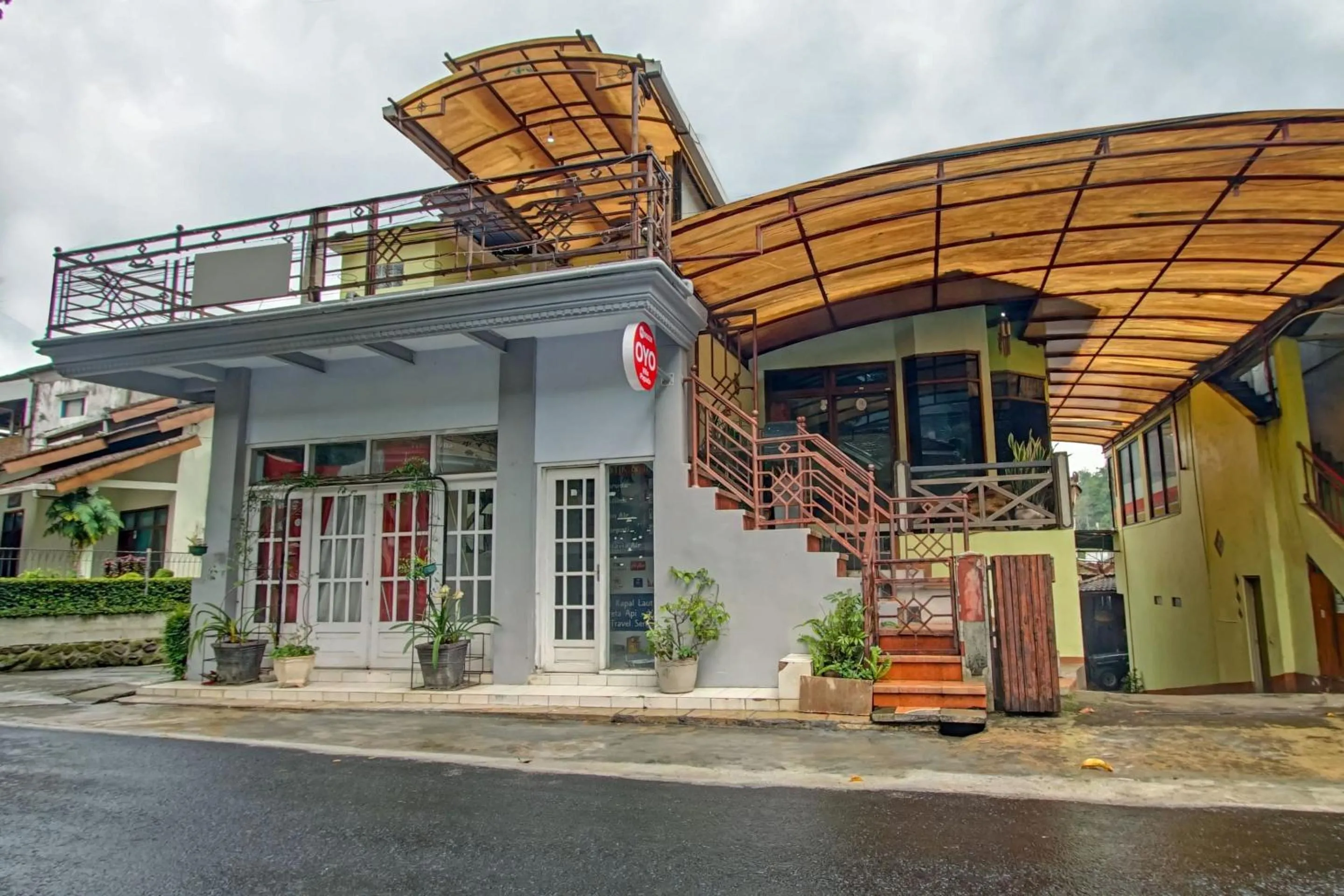 Facade/entrance in Hotel O Villa Papada