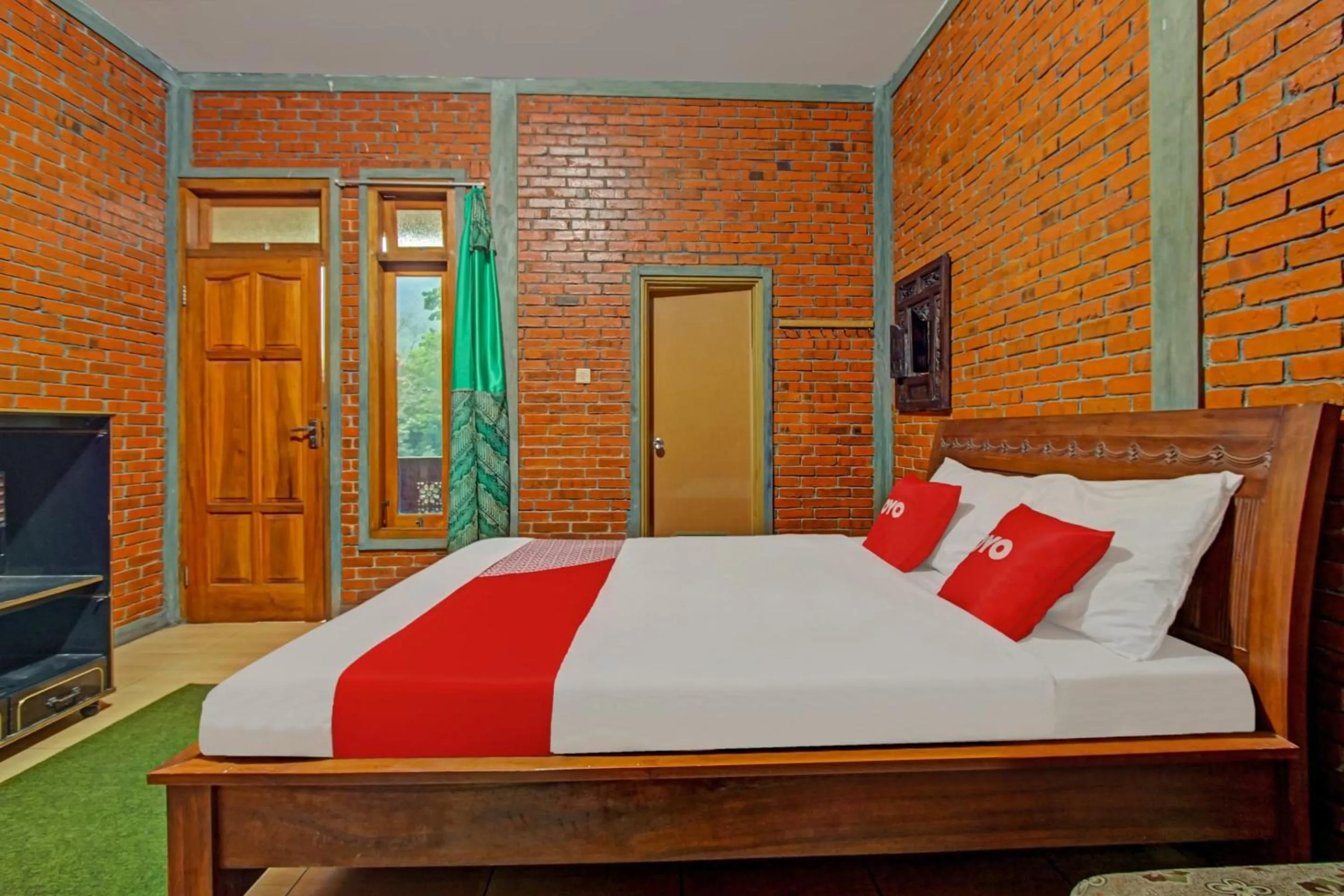 Bedroom, Bed in Hotel O Villa Papada