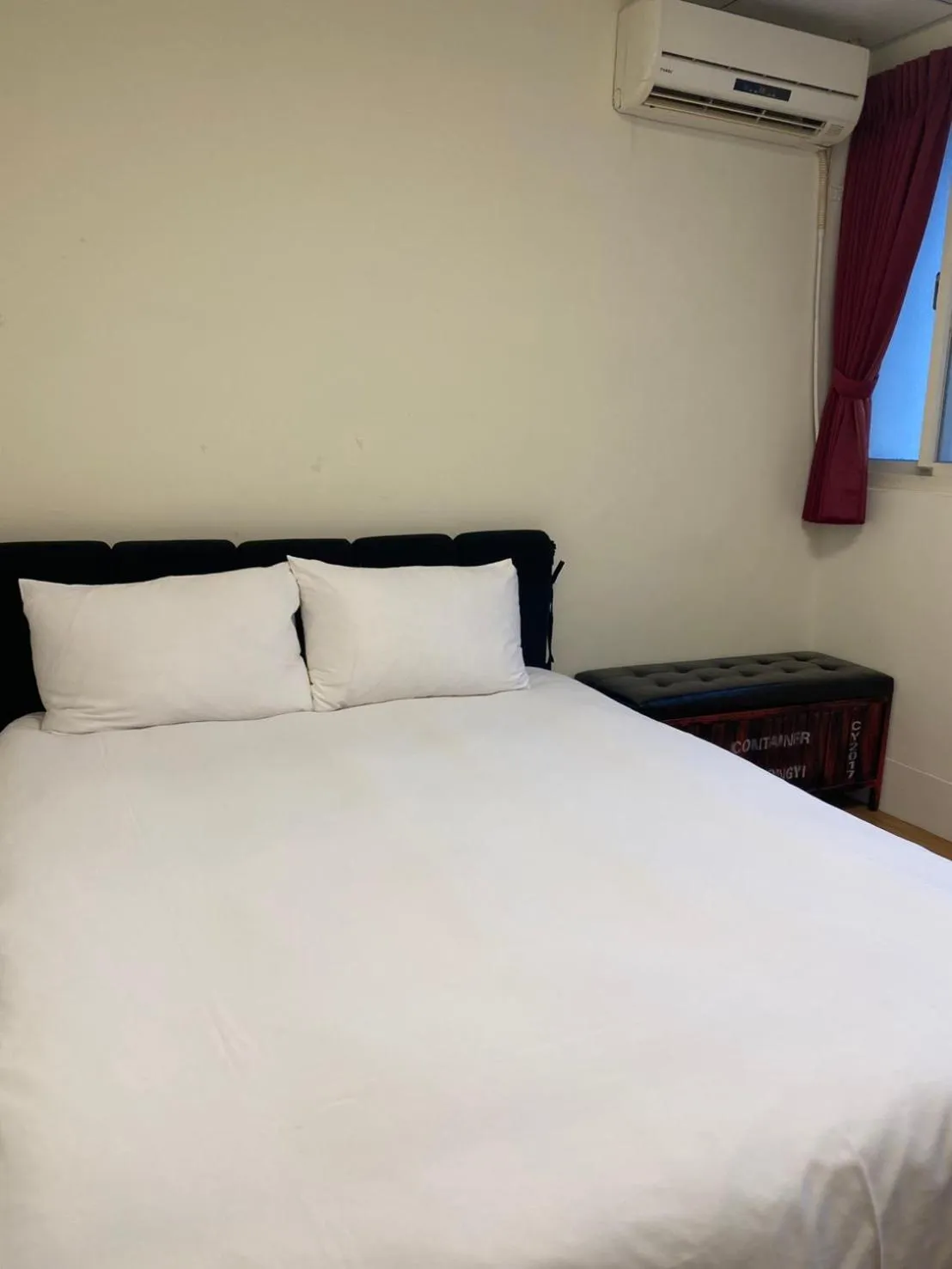 Bed in SharonInn閒雲小居會館