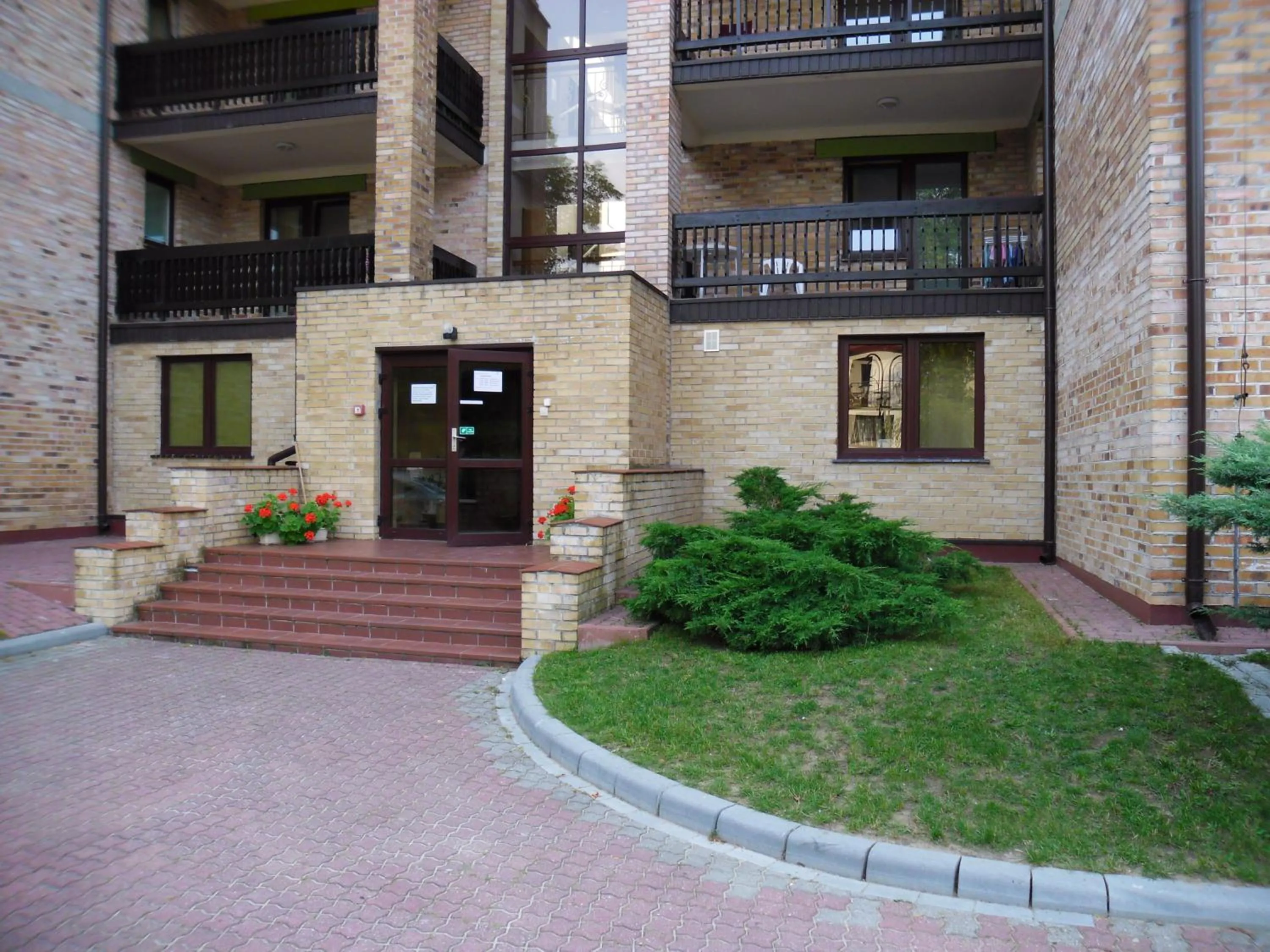 Property building in Leśny Dwór