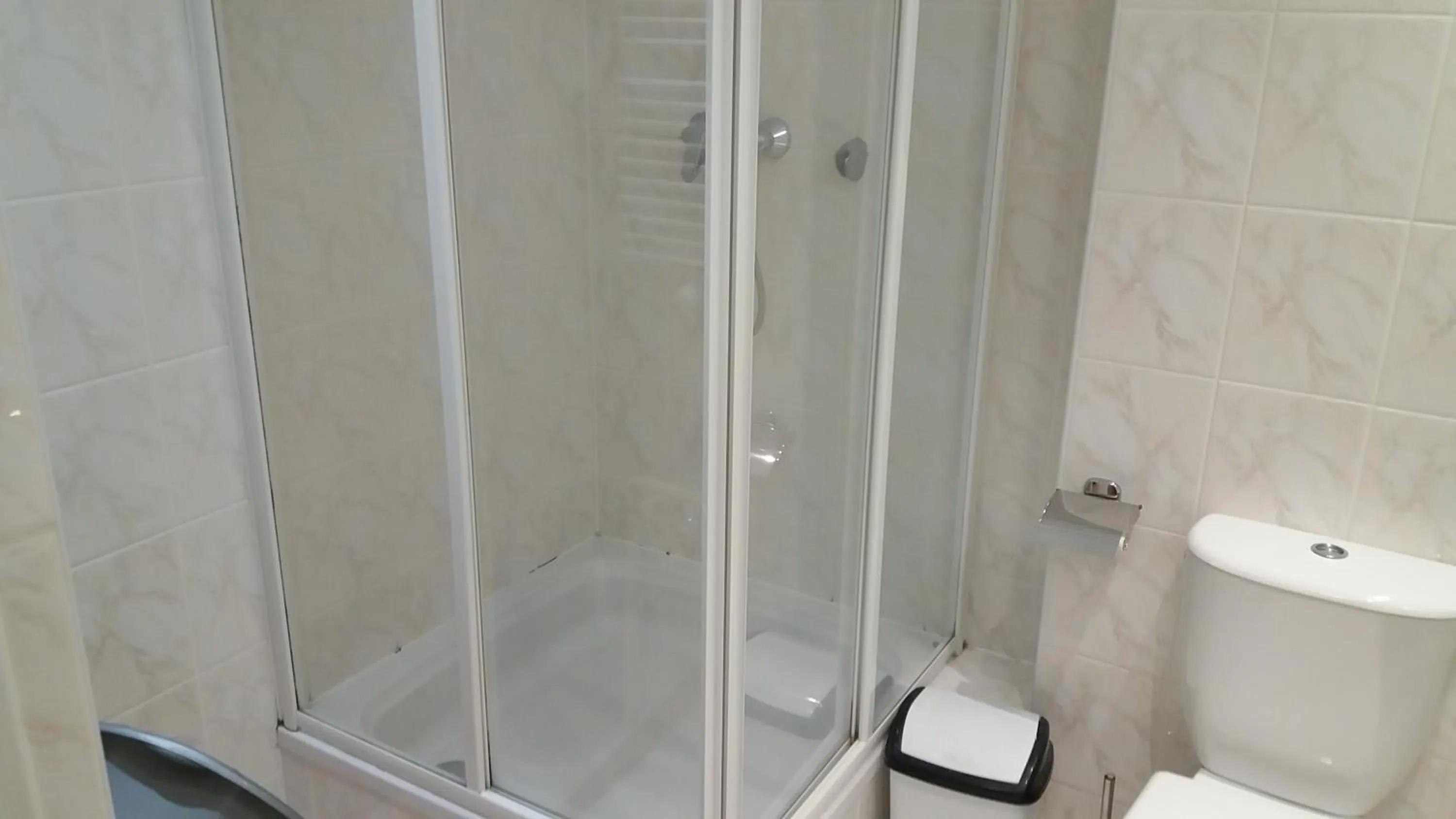 Shower in Leśny Dwór