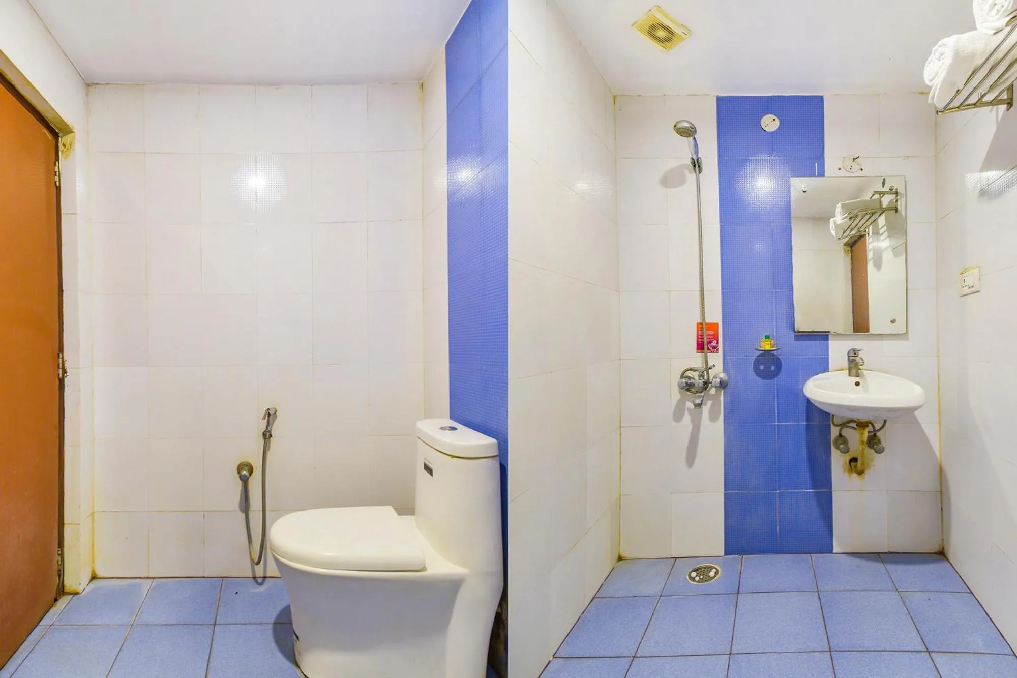 Toilet in Via Deccan Heritage