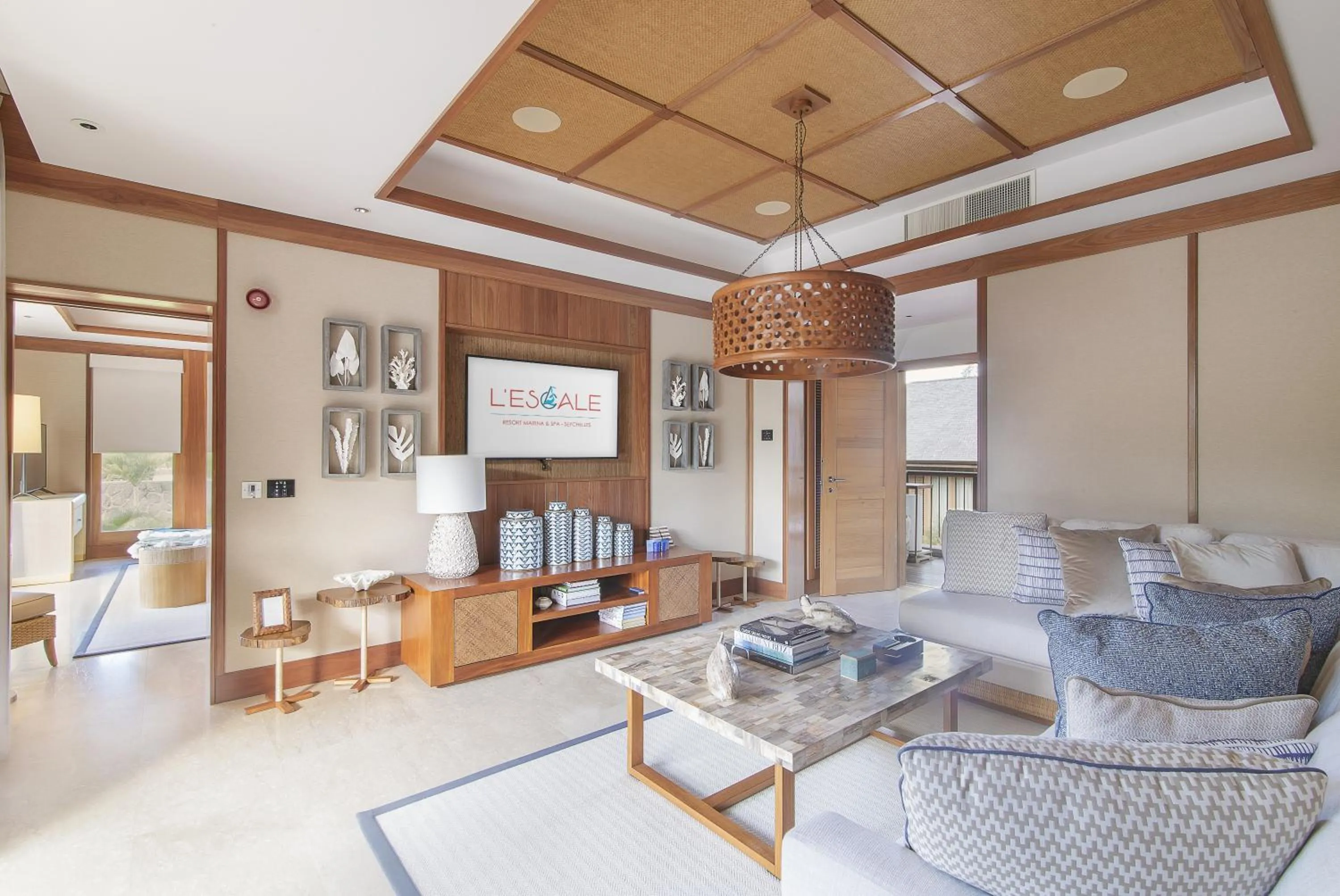 TV and multimedia in L'Escale Resort Marina & Spa - Small Luxury Hotels of the World