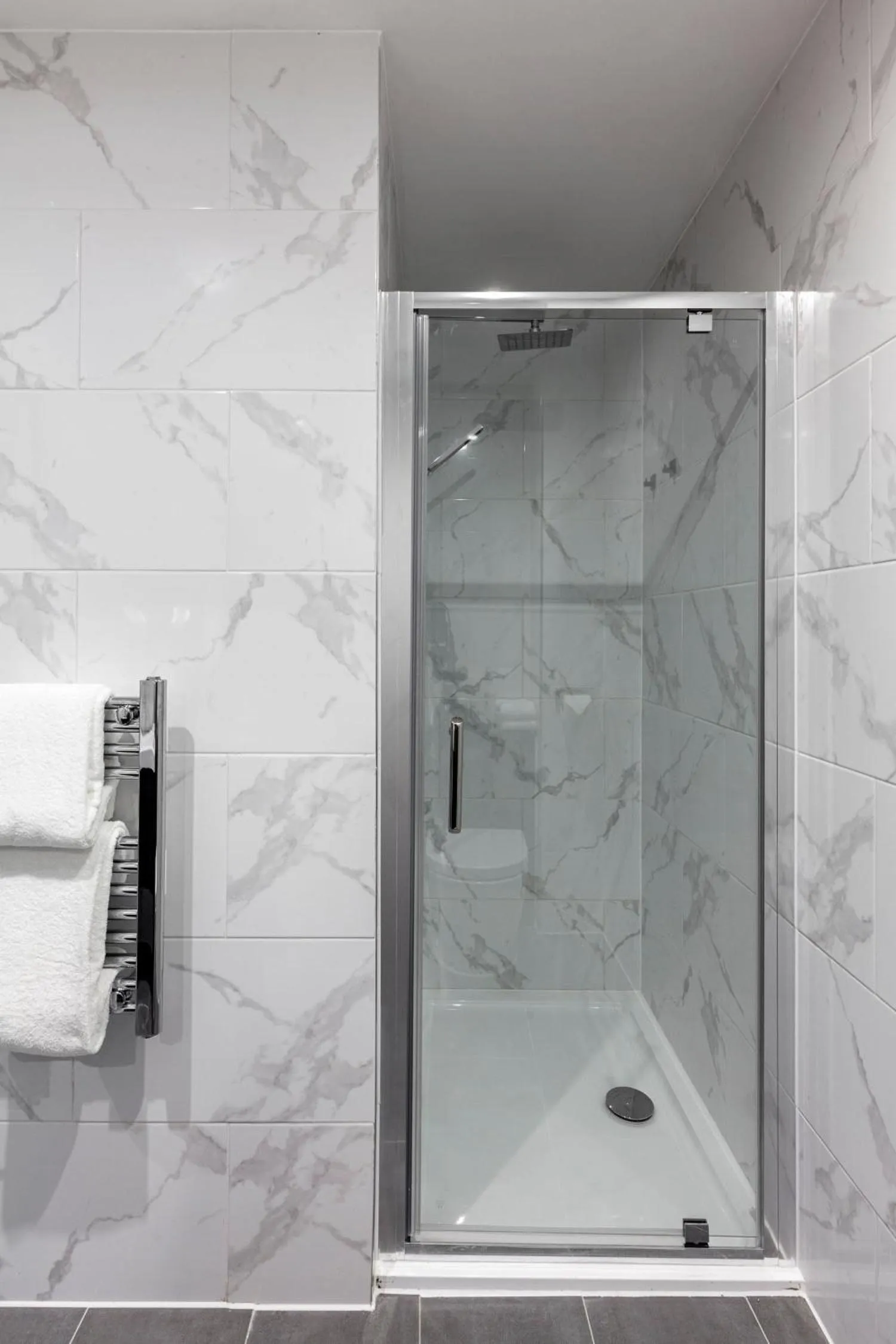 Shower in Aptel East