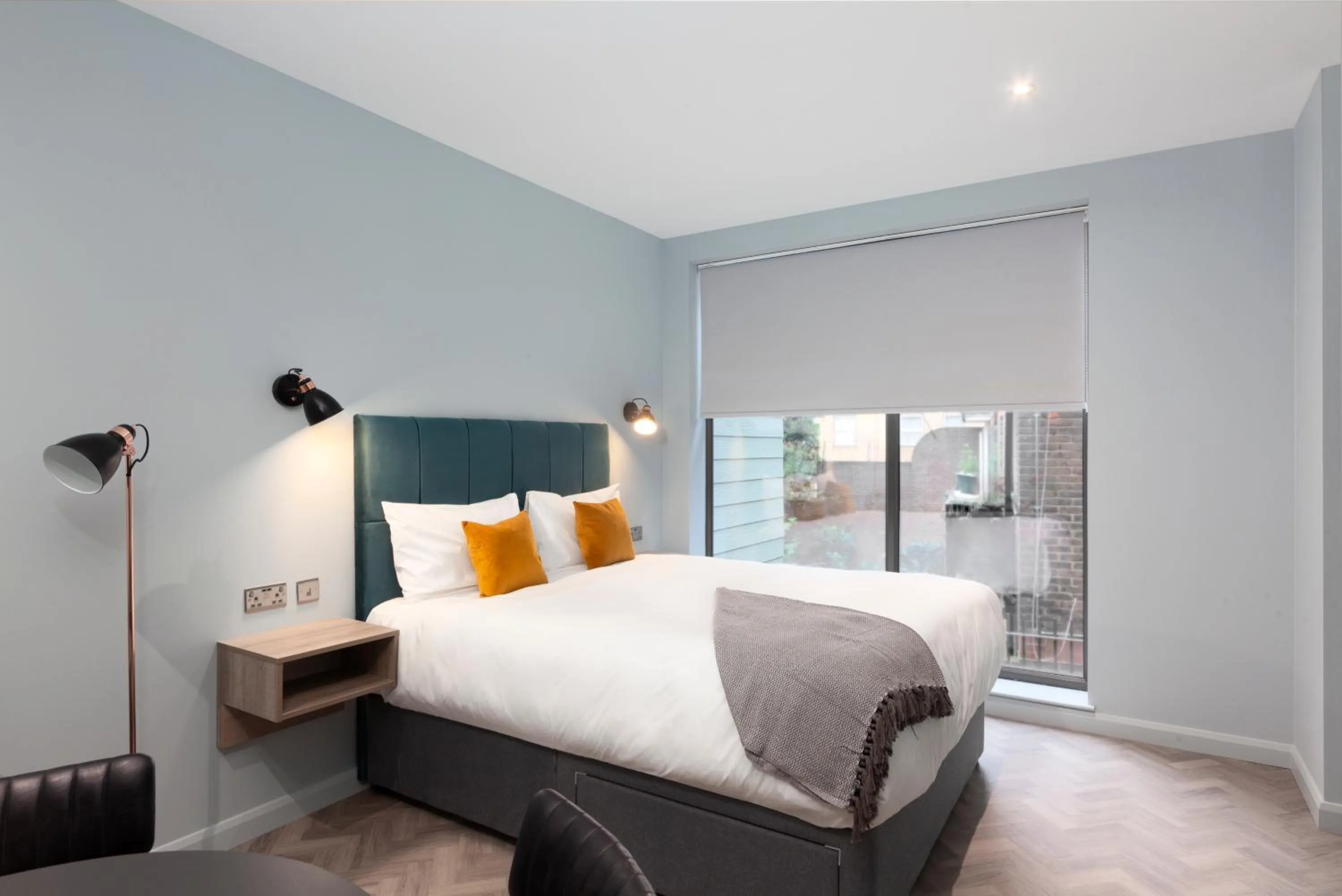 Bedroom, Bed in Aptel East