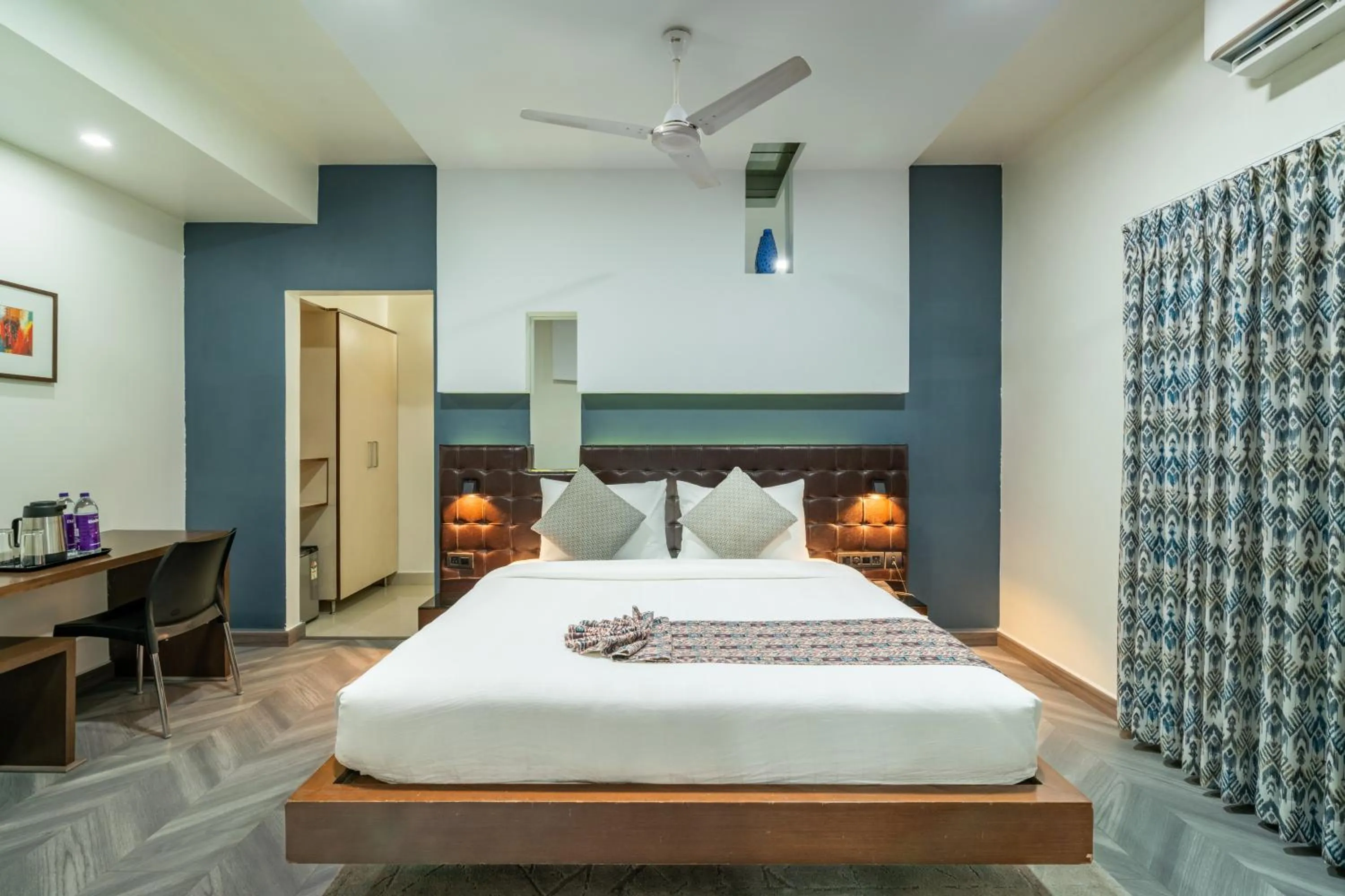 Bed in Hotel Serenity La Vista