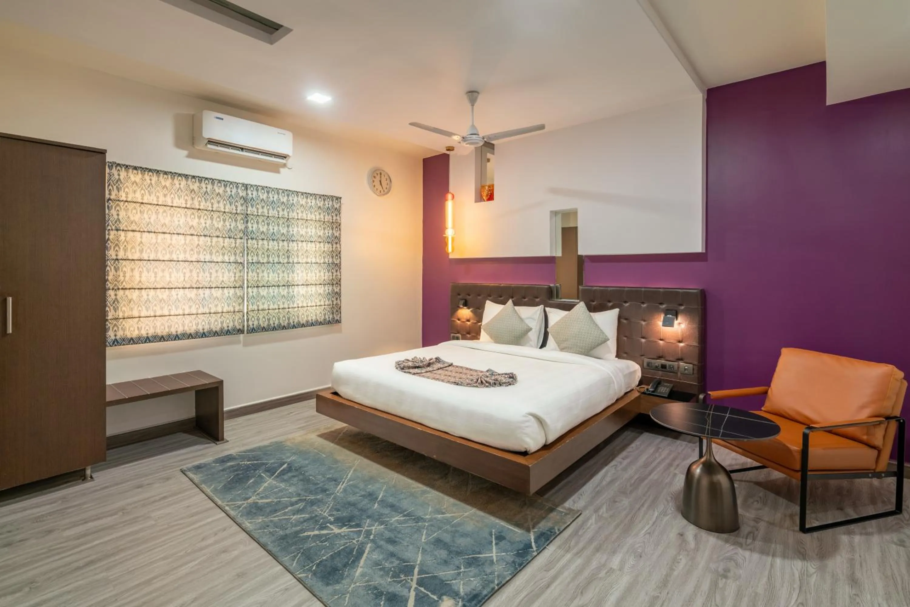 Bed in Hotel Serenity La Vista