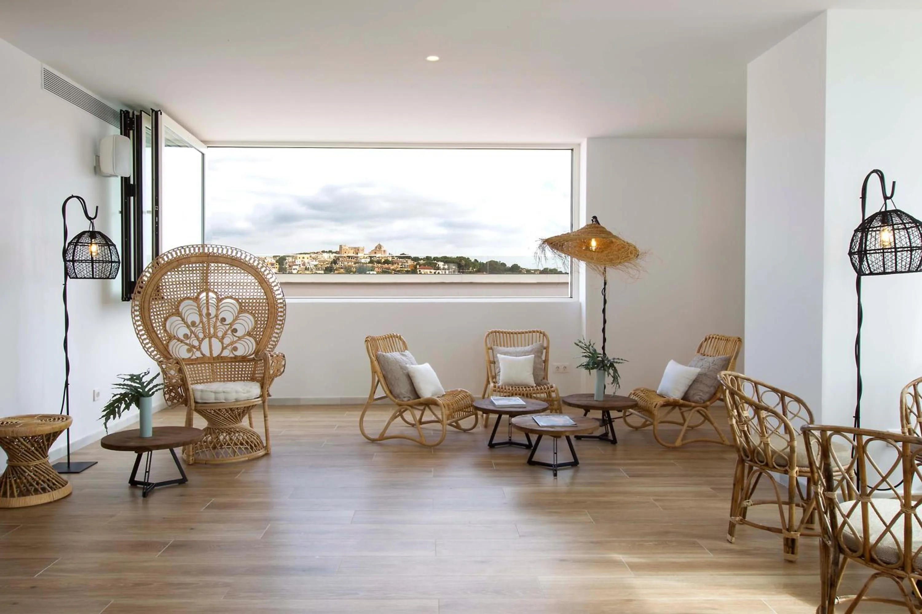 Living room in May Altafulla Beach Boutique Hotel