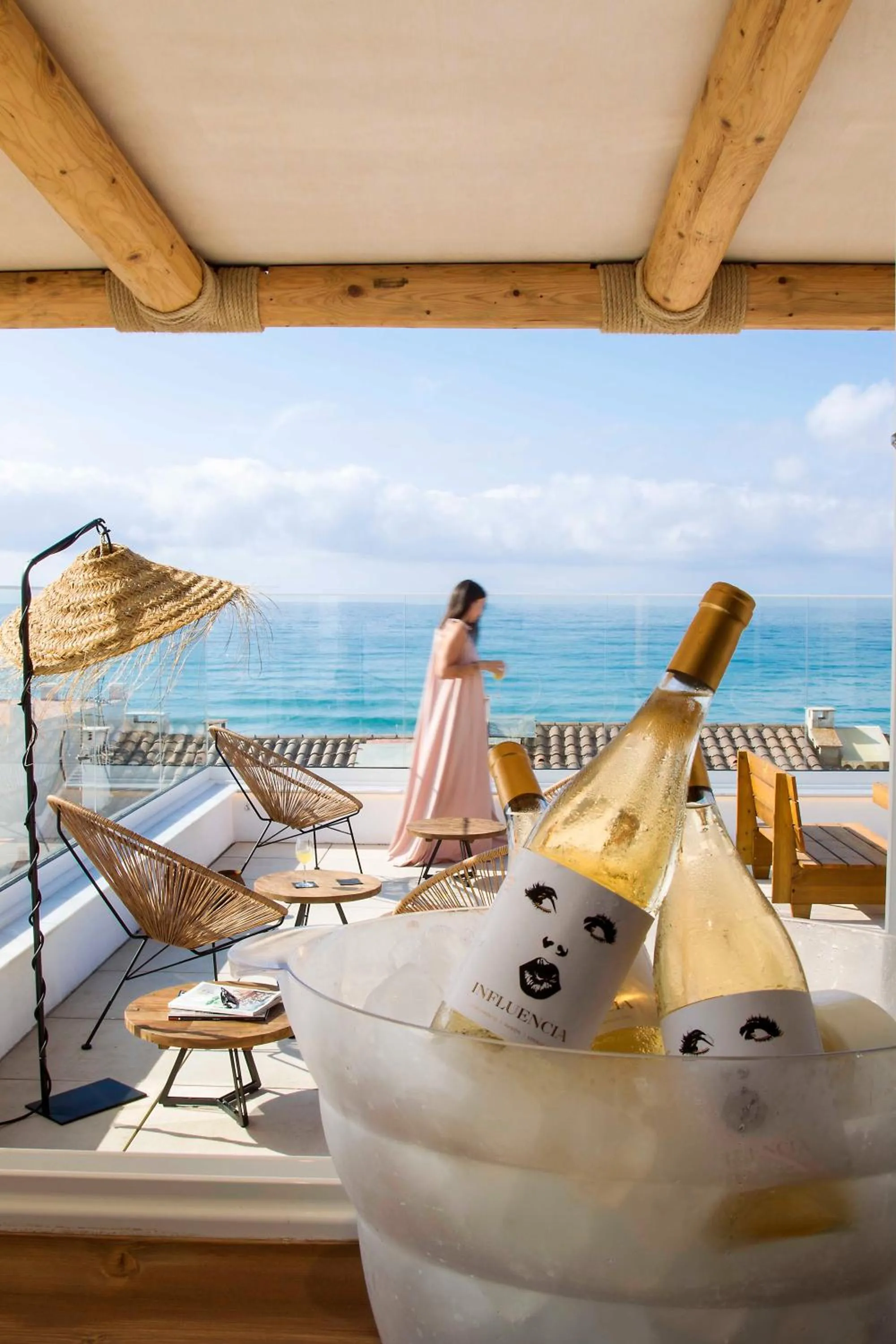 Lounge or bar in May Altafulla Beach Boutique Hotel