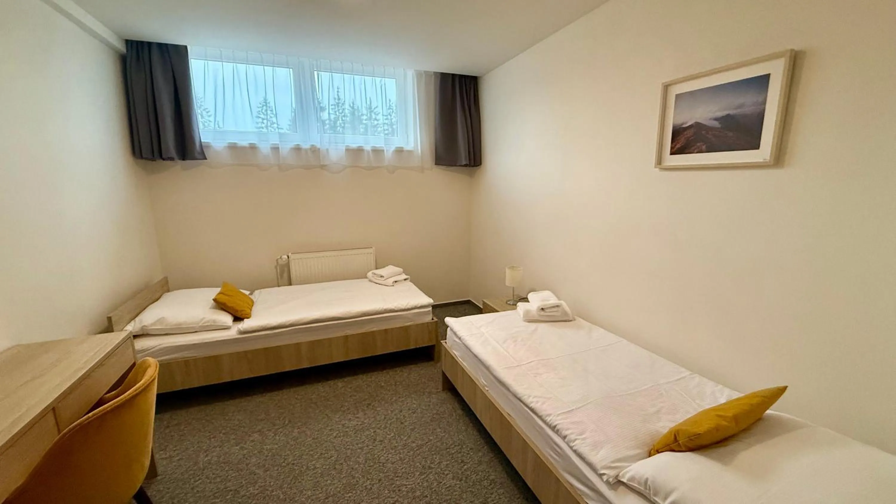 Photo of the whole room, Bed in Chata Tale - Dom Horskej služby