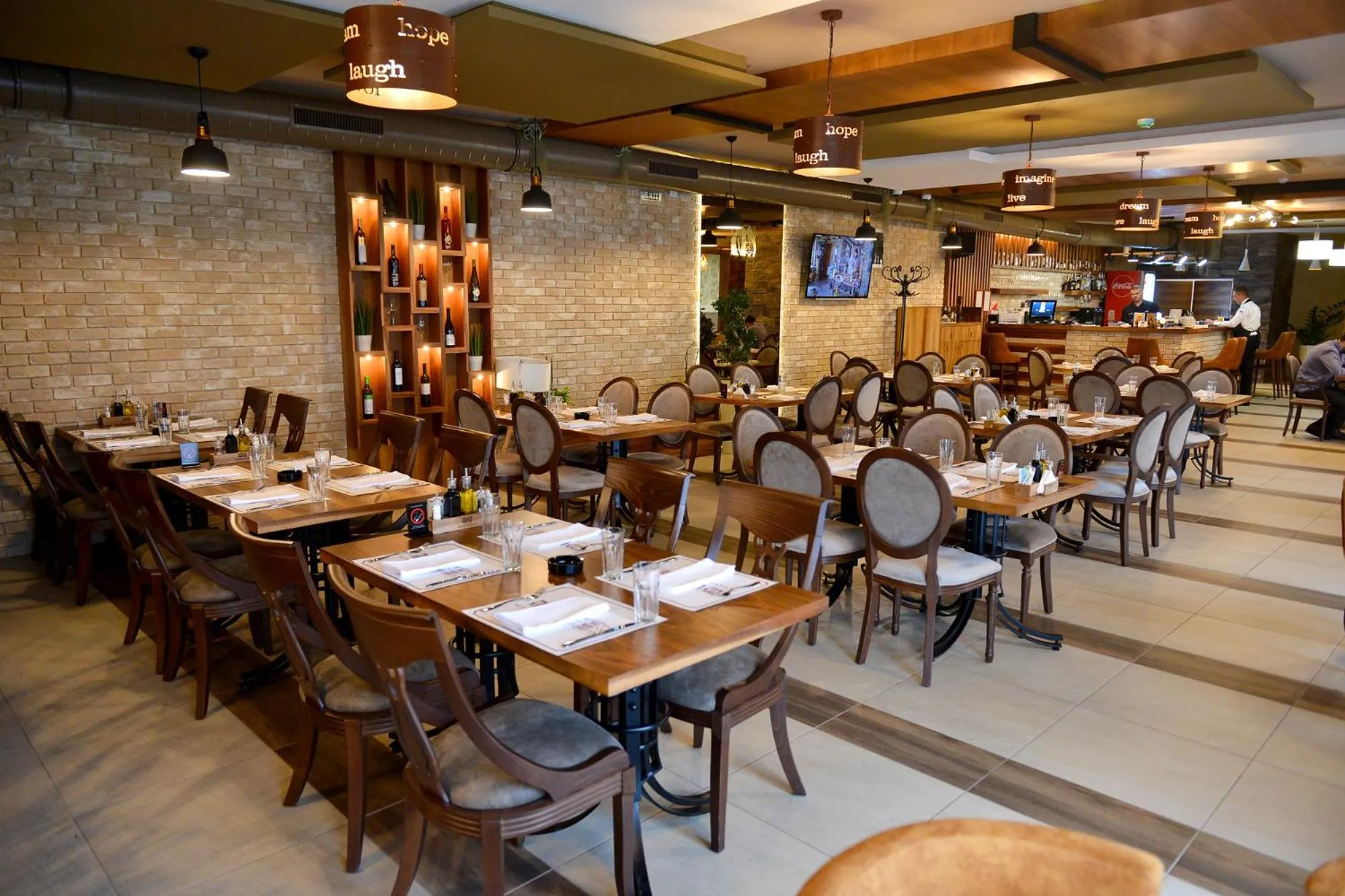 Restaurant/places to eat in MV Monogram