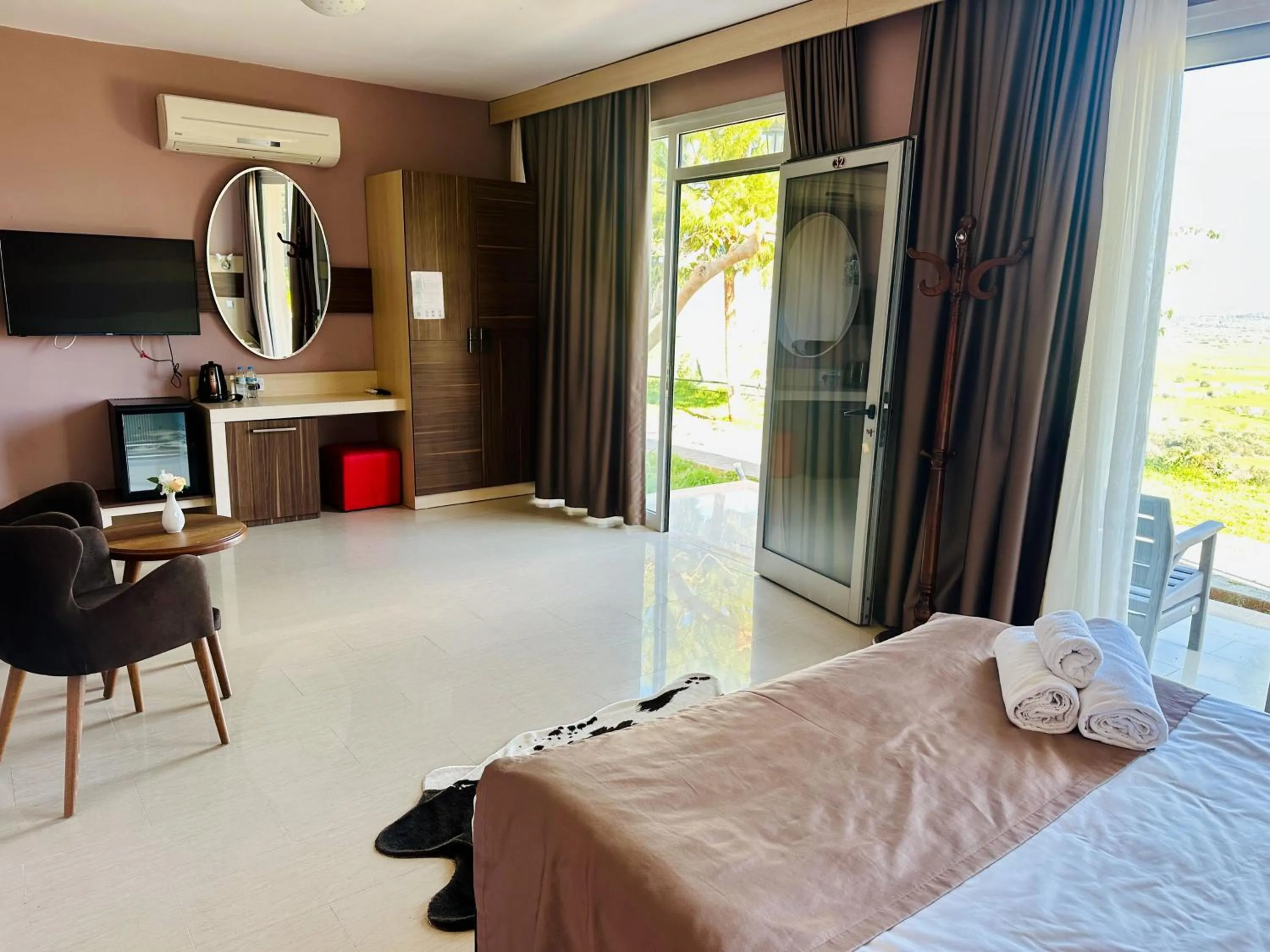 Bedroom, Bed in Celebi Garden Hotel - Cittaslow Retreat