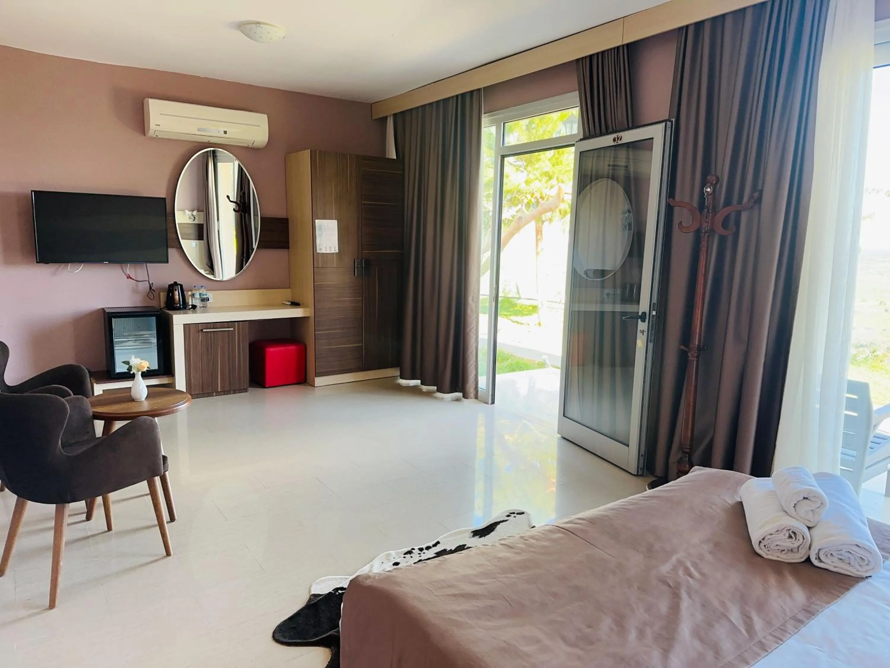 Bedroom, Bed in Celebi Garden Hotel - Cittaslow Retreat