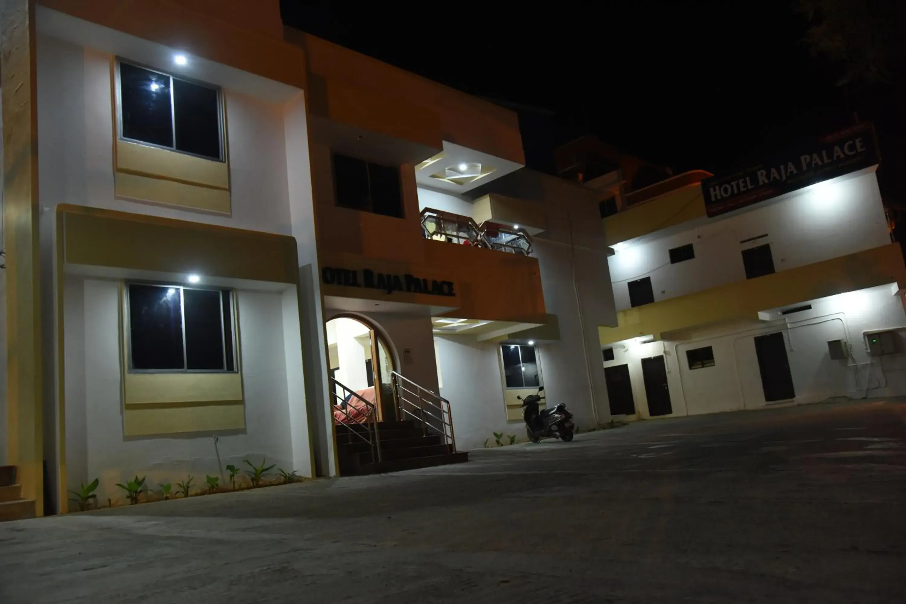 Hotel Raja Palace Hotel Raja Palace