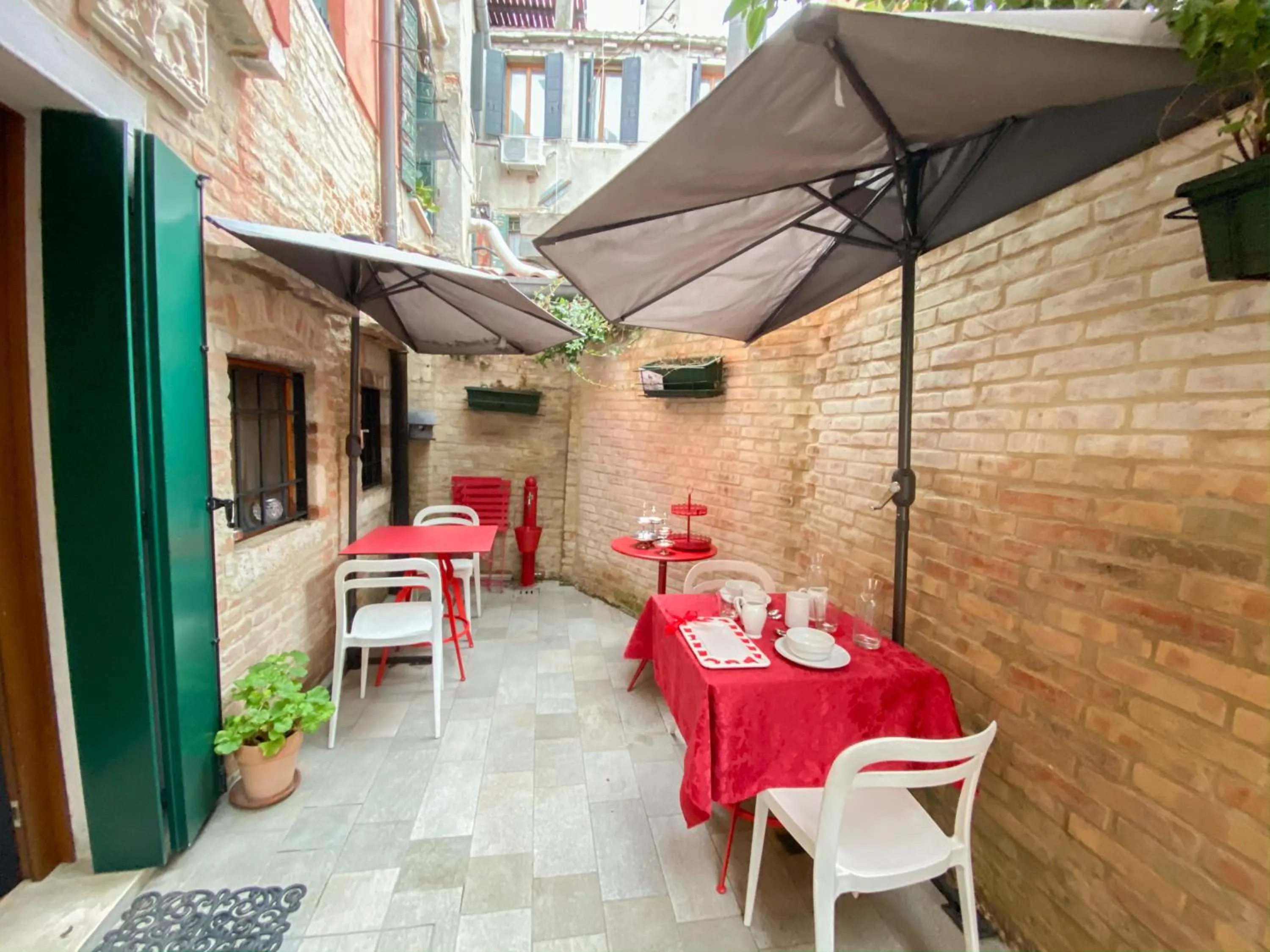 Property building in Rigoletto Charm