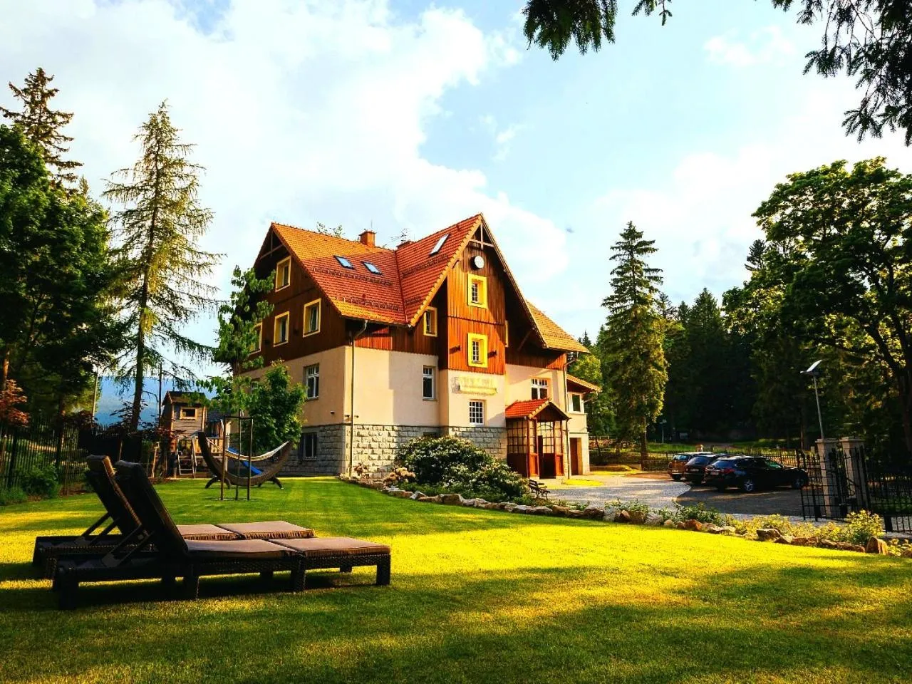 Property building in Stacja Szklarska Poręba - cisza i komfort