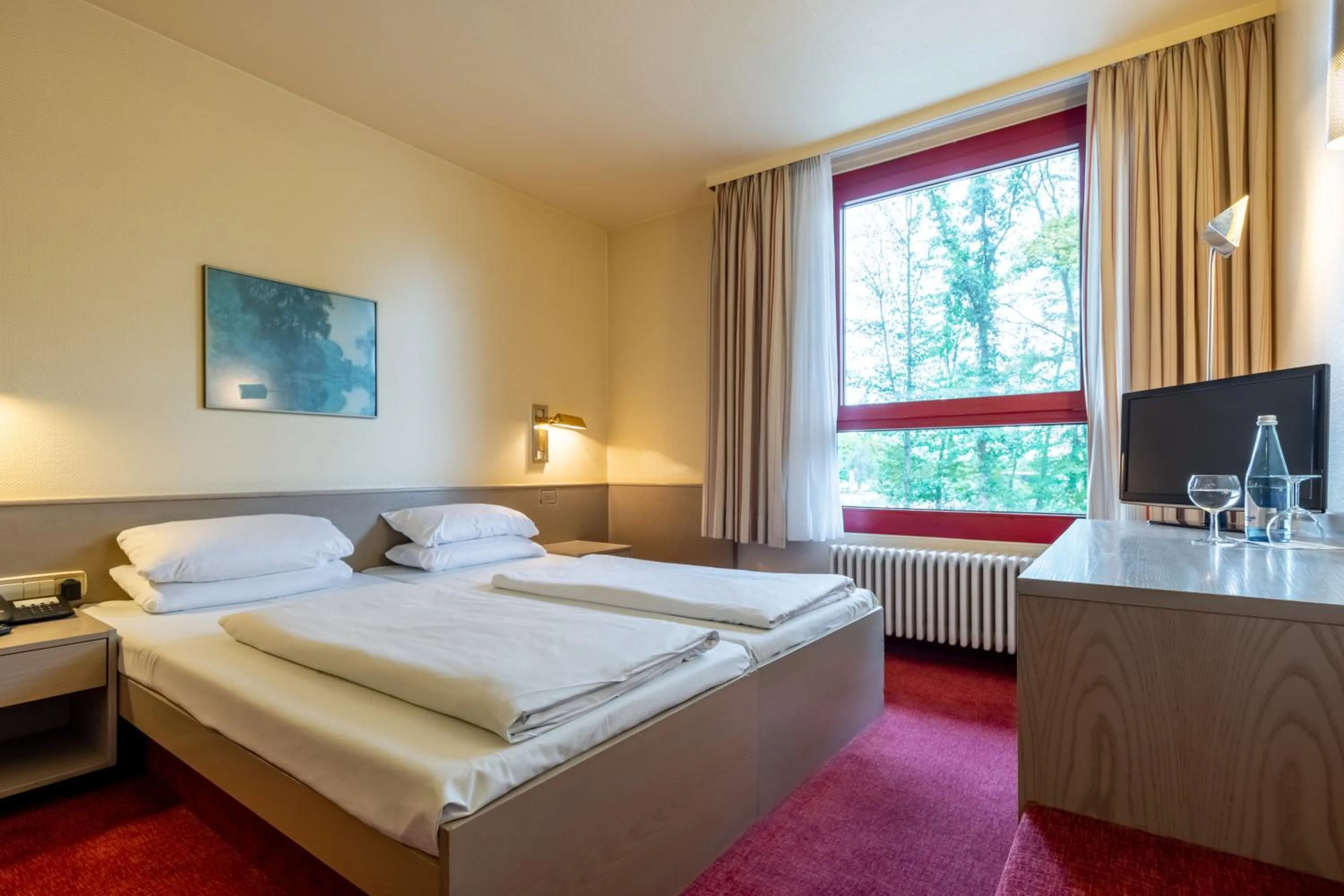 Photo of the whole room, Bed in Hotel Baden-Baden