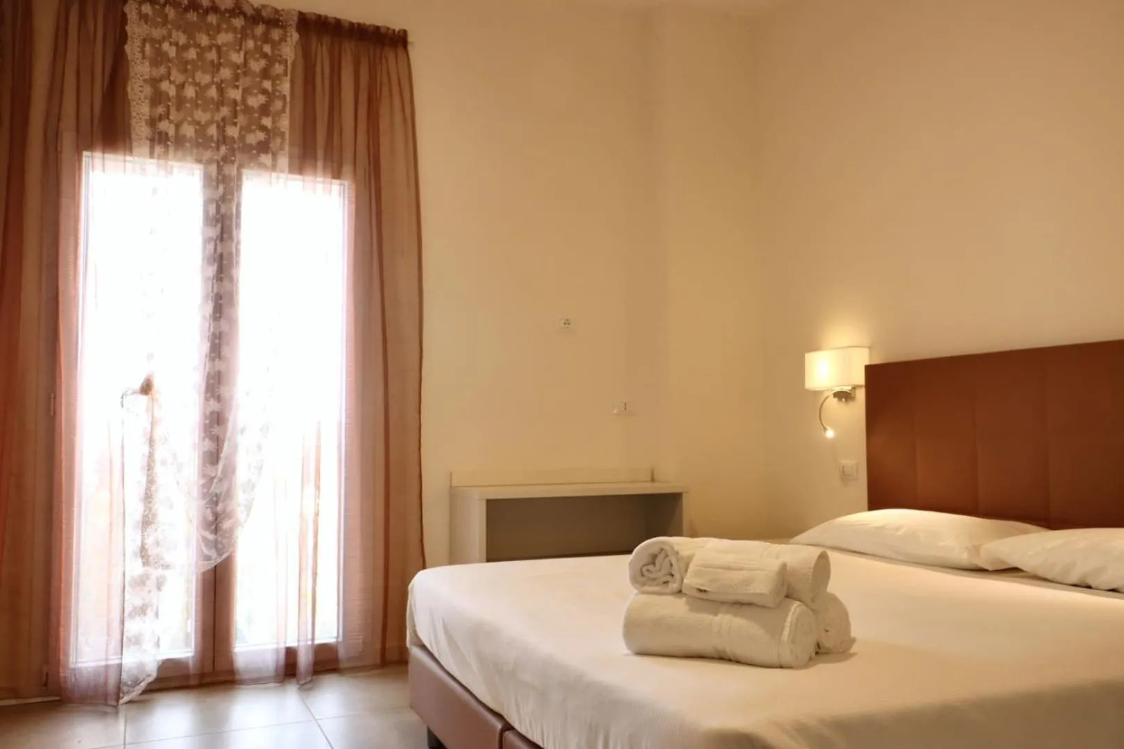 Double Room with Private Bathroom - single occupancy in Villa Il Selvatico