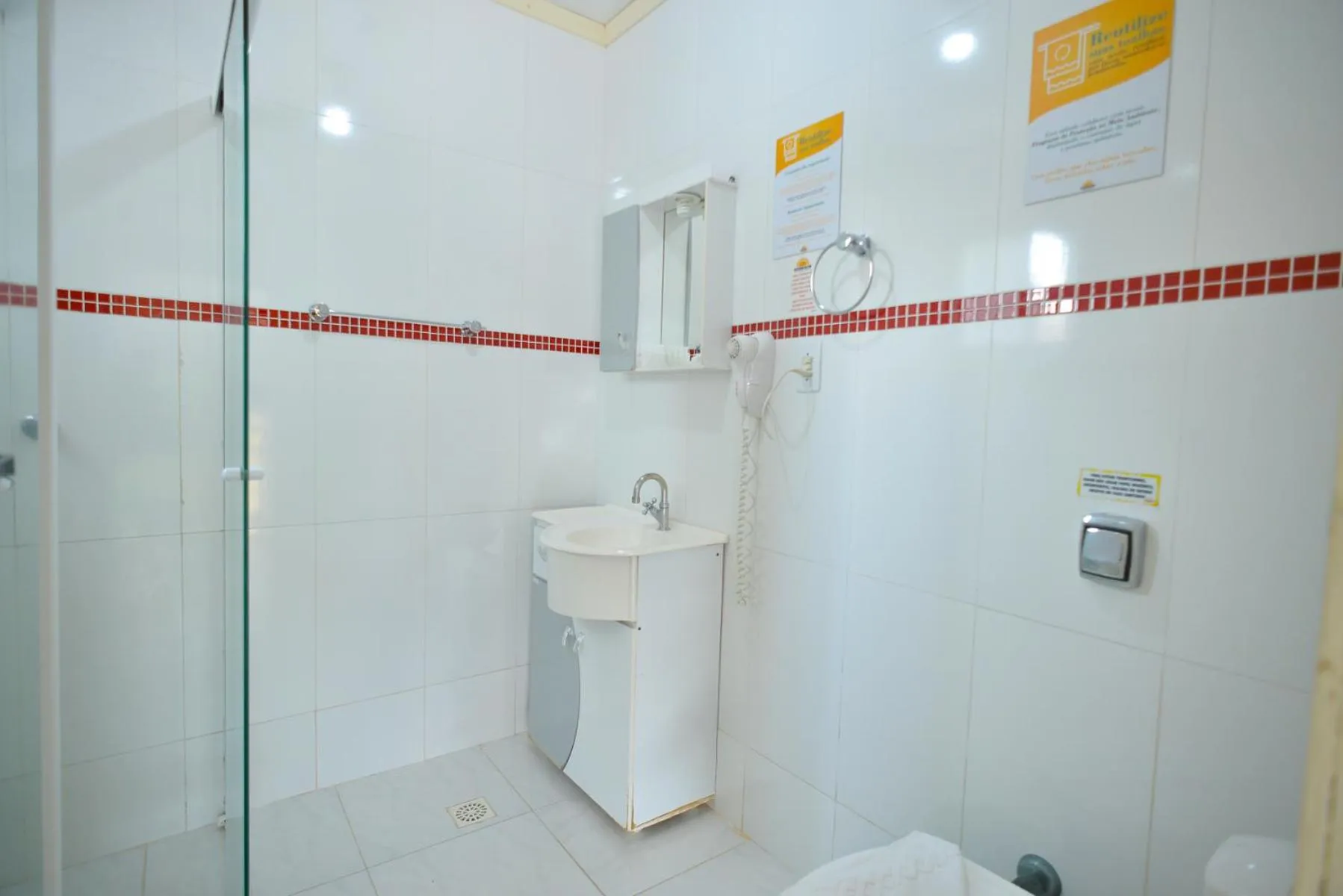 Toilet in Morro do Sol Hotel & Eventos