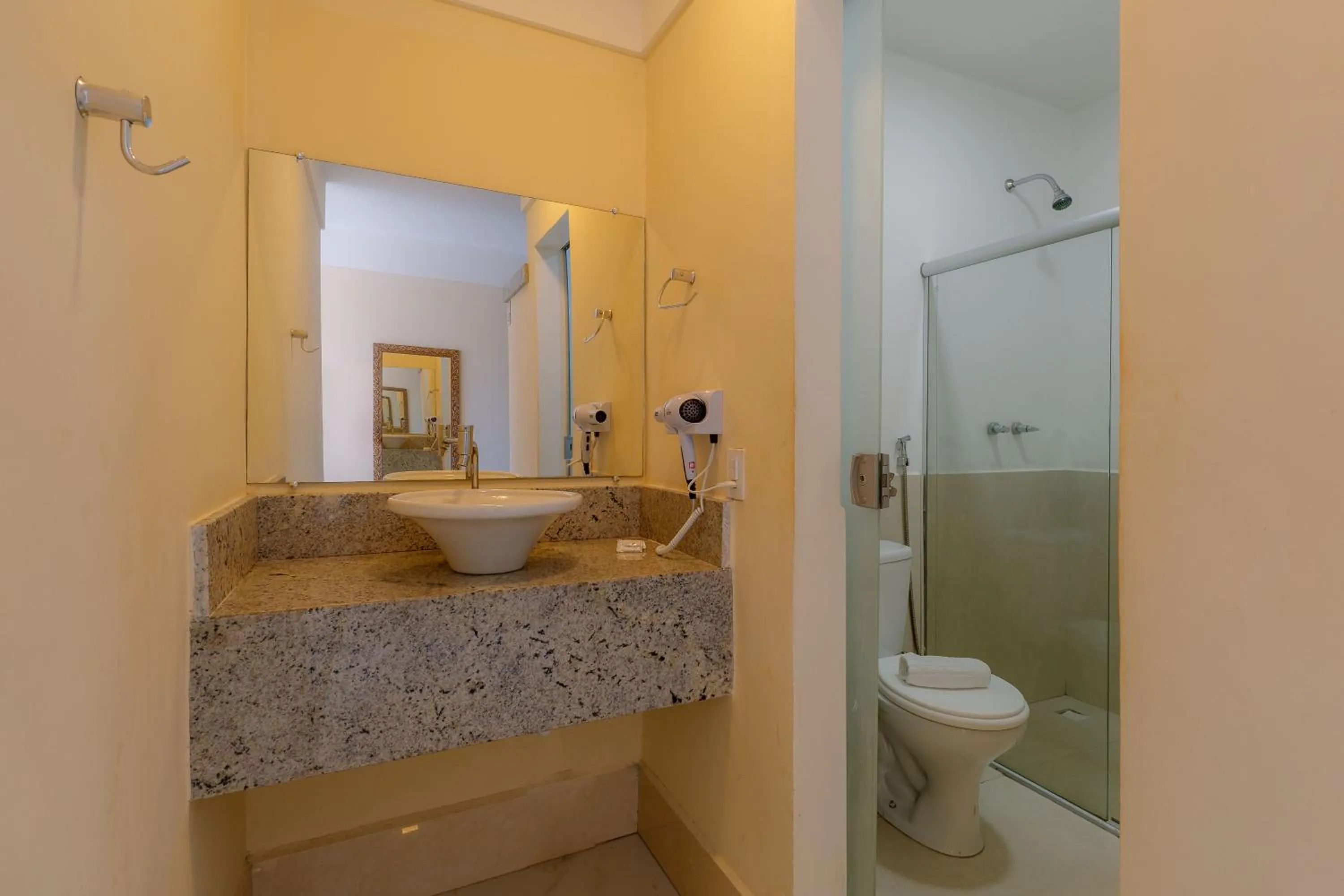 Bathroom in Miola Hotel