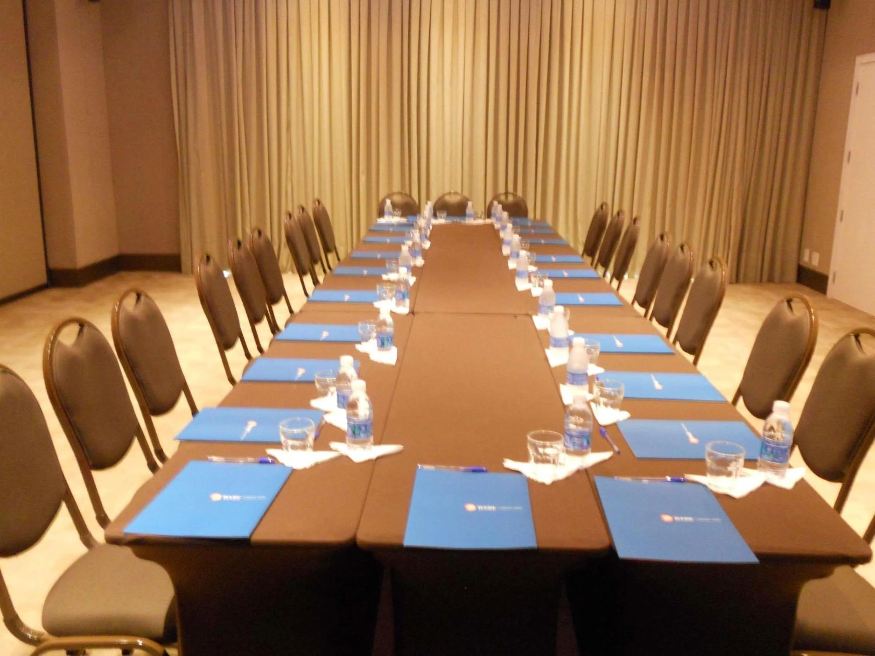 Meeting/conference room in ibis Styles Brasilia Aeroporto