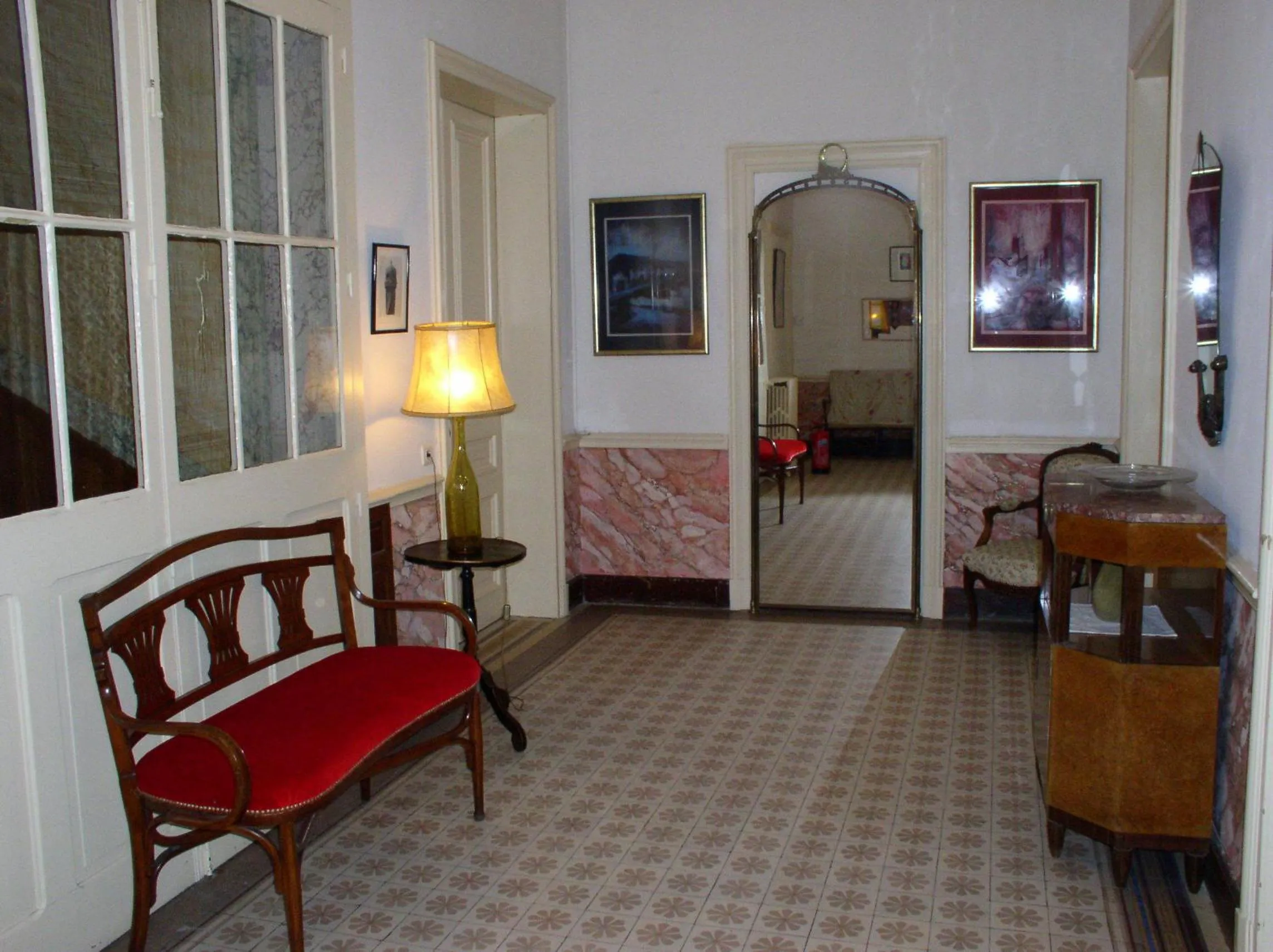 Decorative detail, Bed in La Maison de Sophie