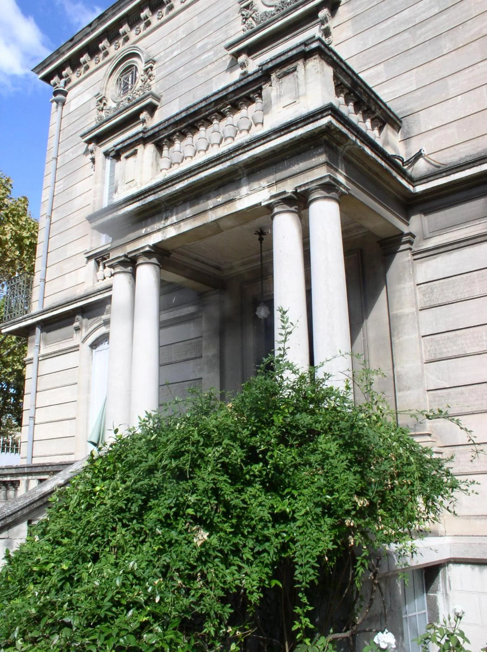 Facade/entrance in La Maison de Sophie