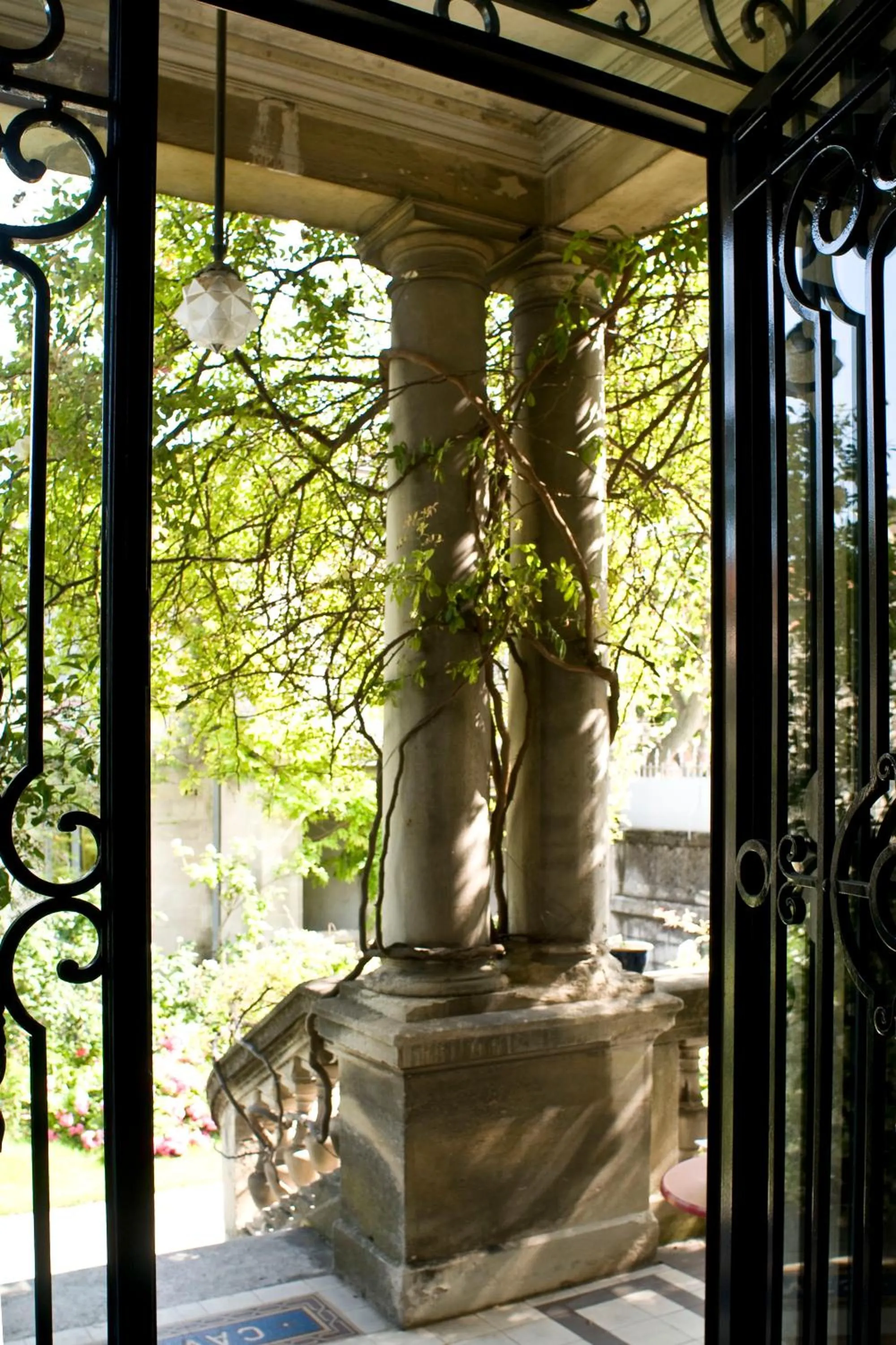 Garden view in La Maison de Sophie